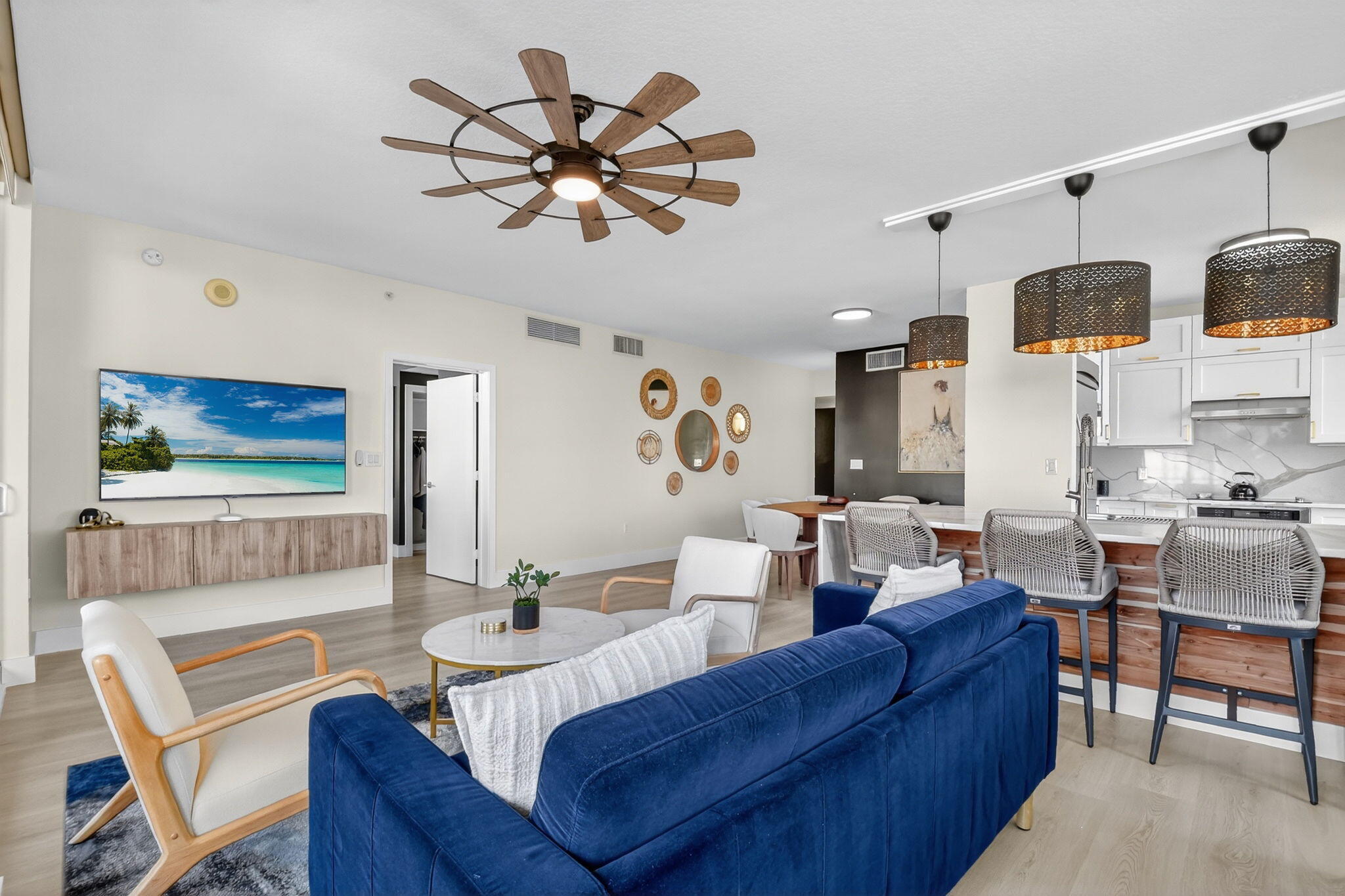 550 Okeechobee #502, West Palm Beach FL 33401