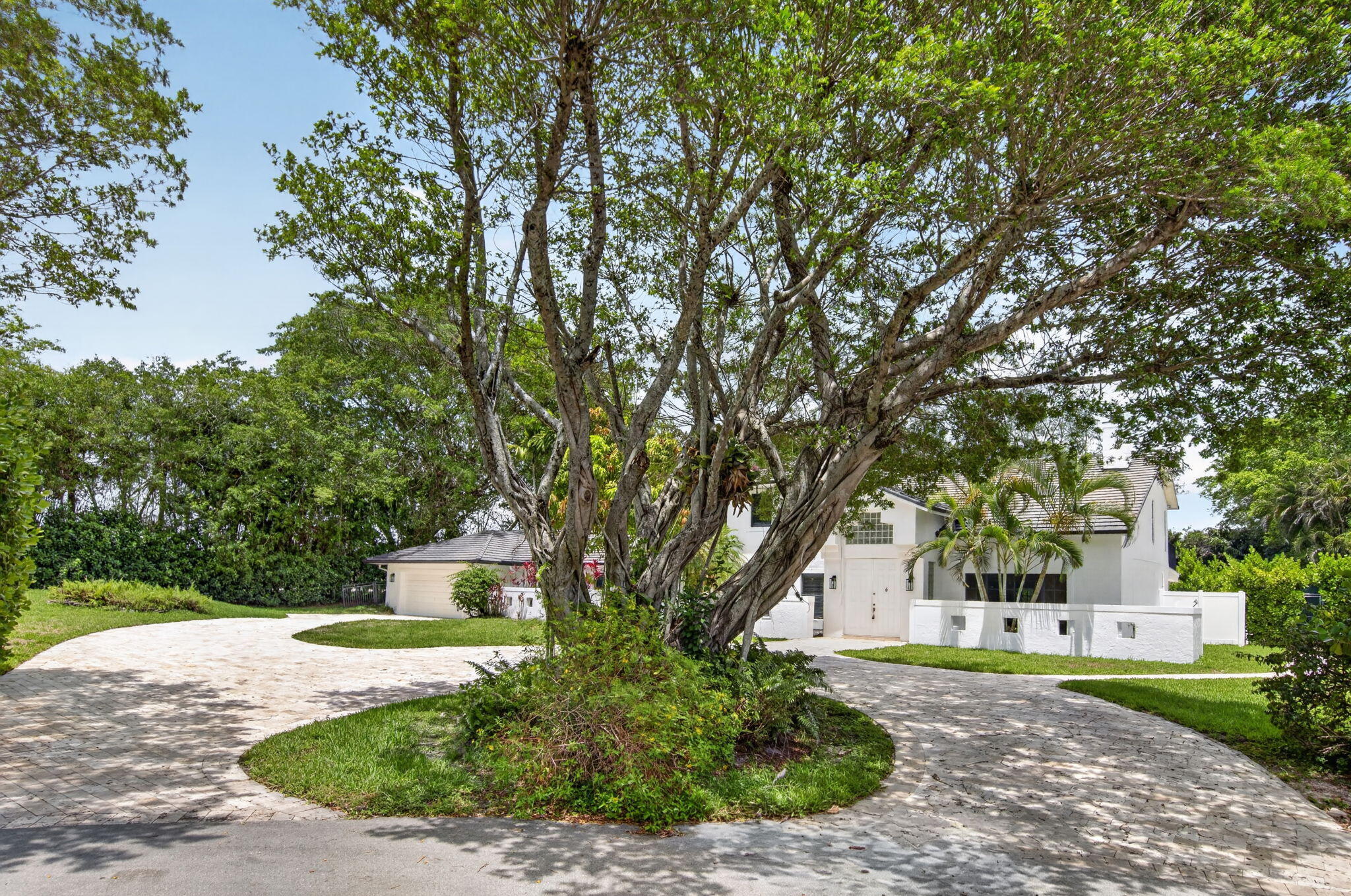 8044 Twin Lake, Boca Raton FL 33496