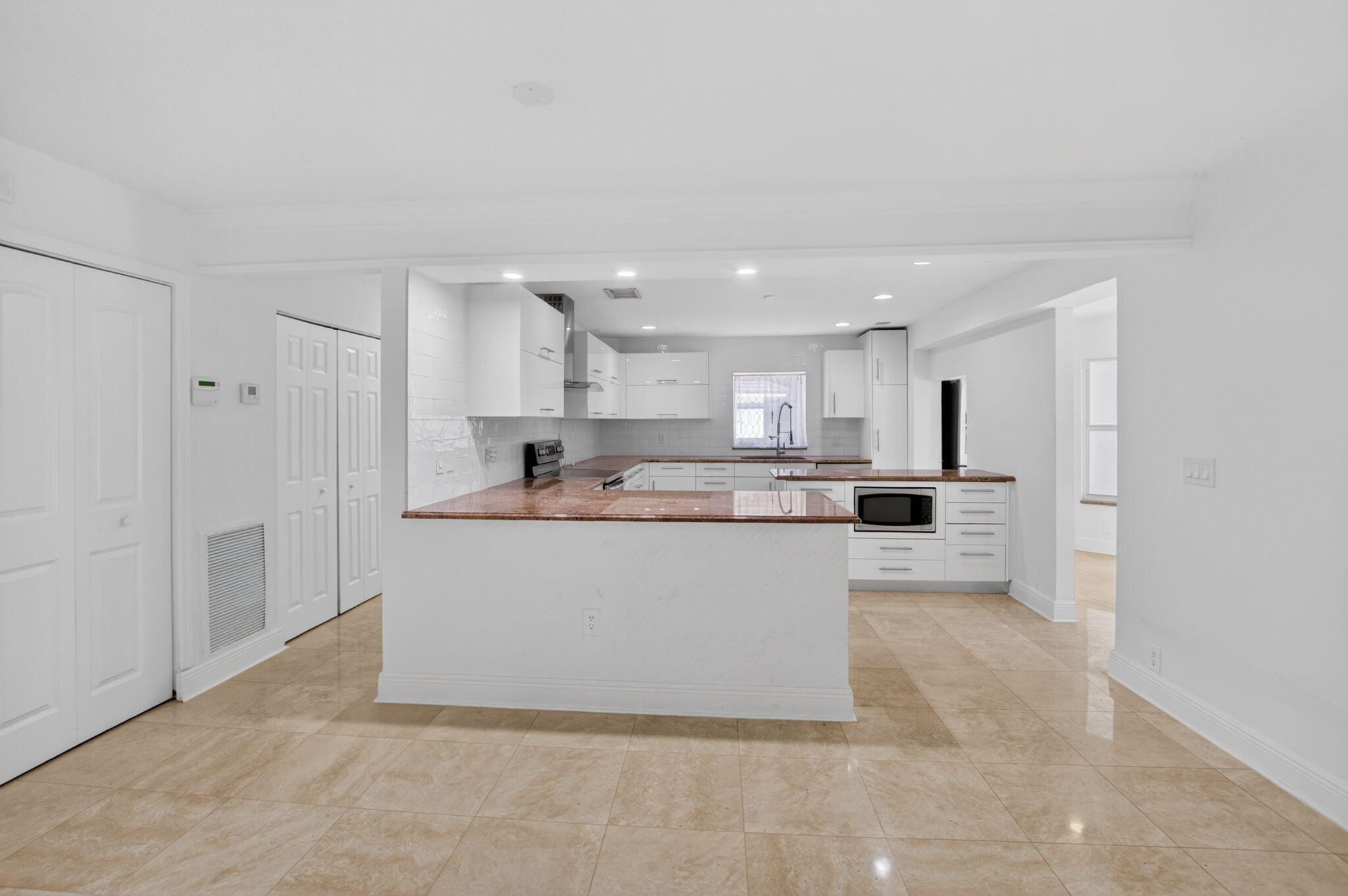 8044 Twin Lake, Boca Raton FL 33496