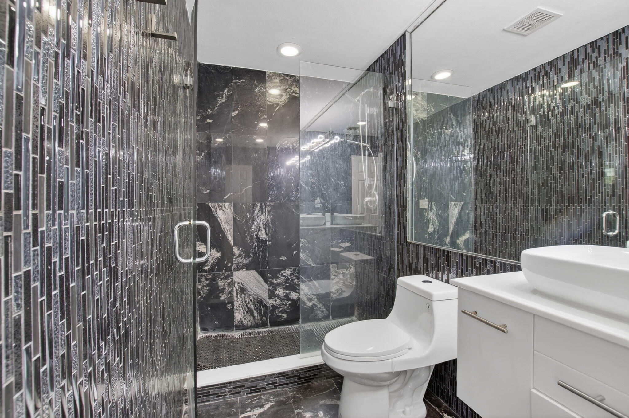 8044 Twin Lake, Boca Raton FL 33496
