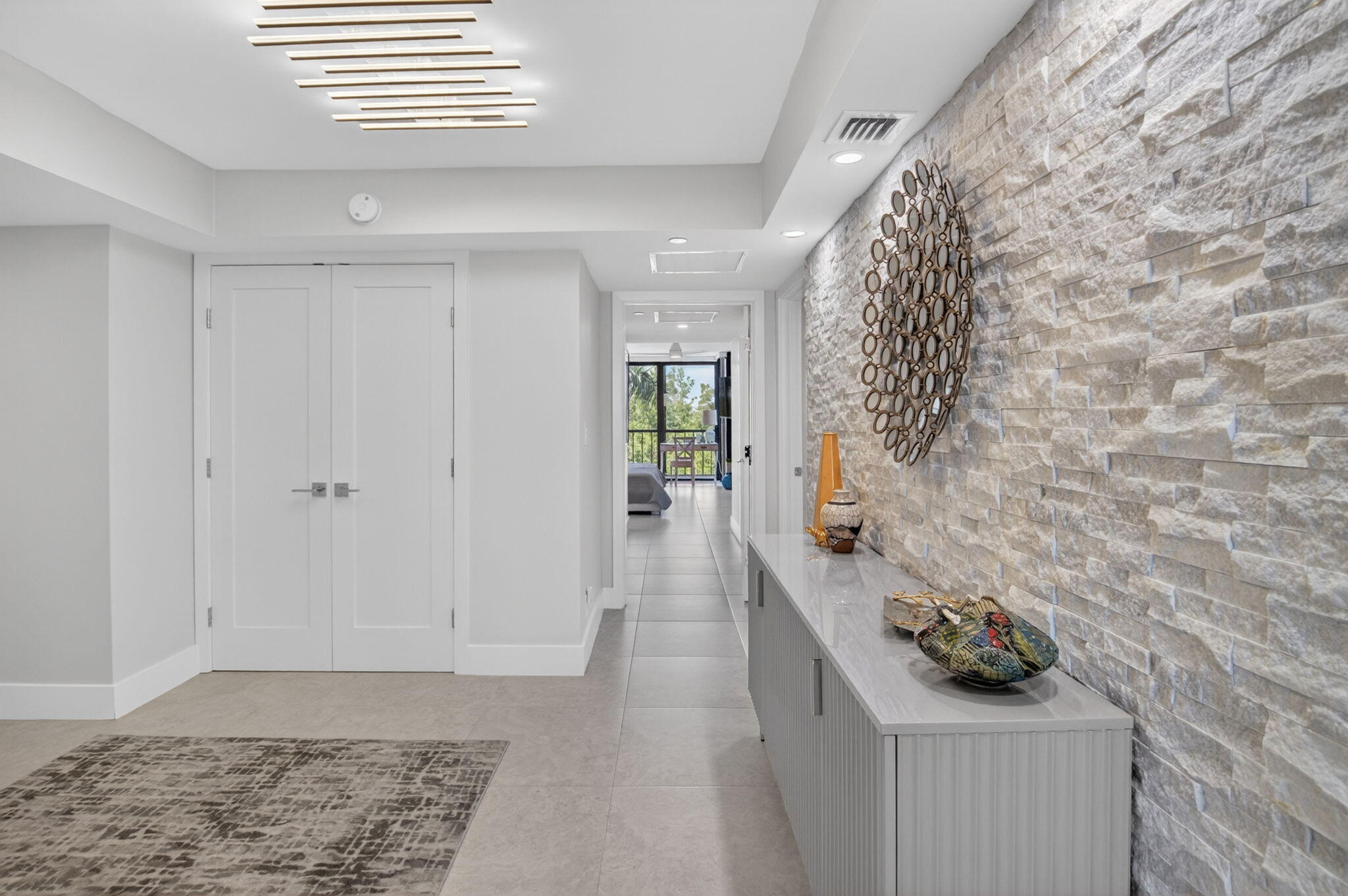 7768 Lakeside #551, Boca Raton FL 33434