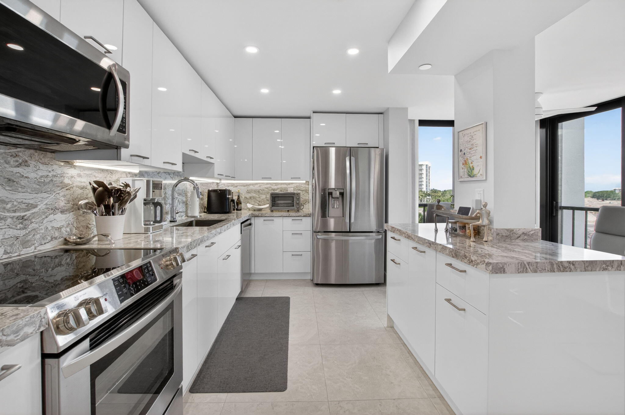 7768 Lakeside #551, Boca Raton FL 33434