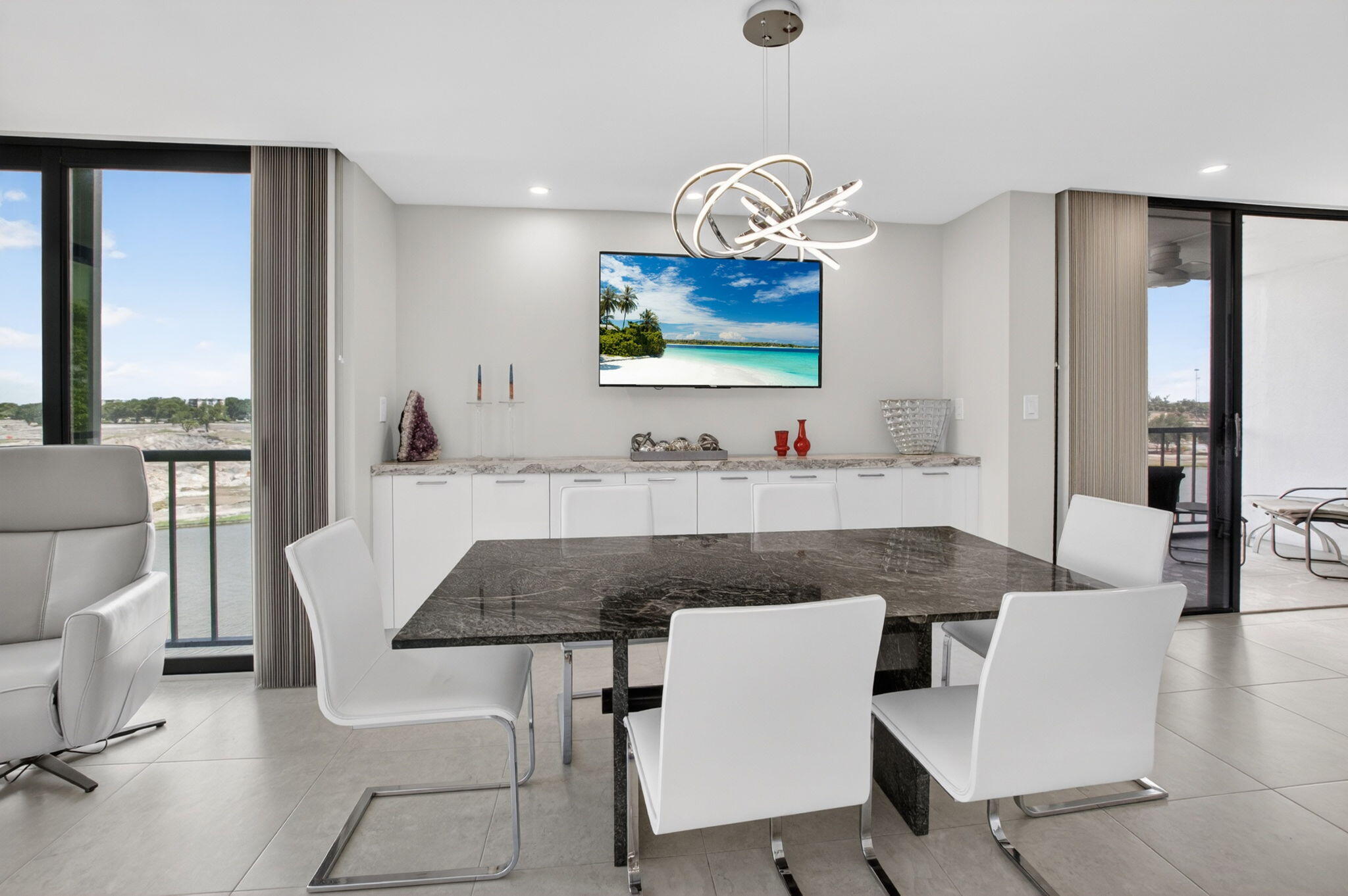 7768 Lakeside #551, Boca Raton FL 33434