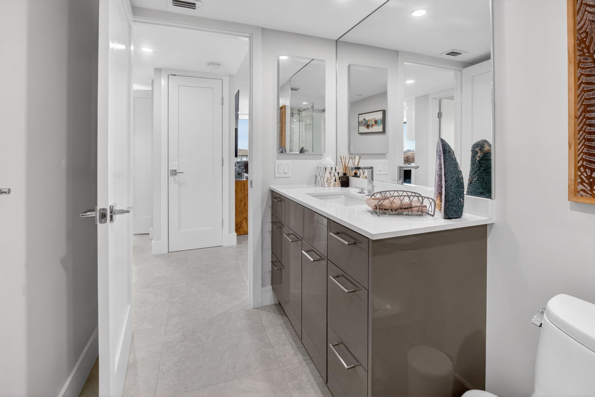 7768 Lakeside #551, Boca Raton FL 33434