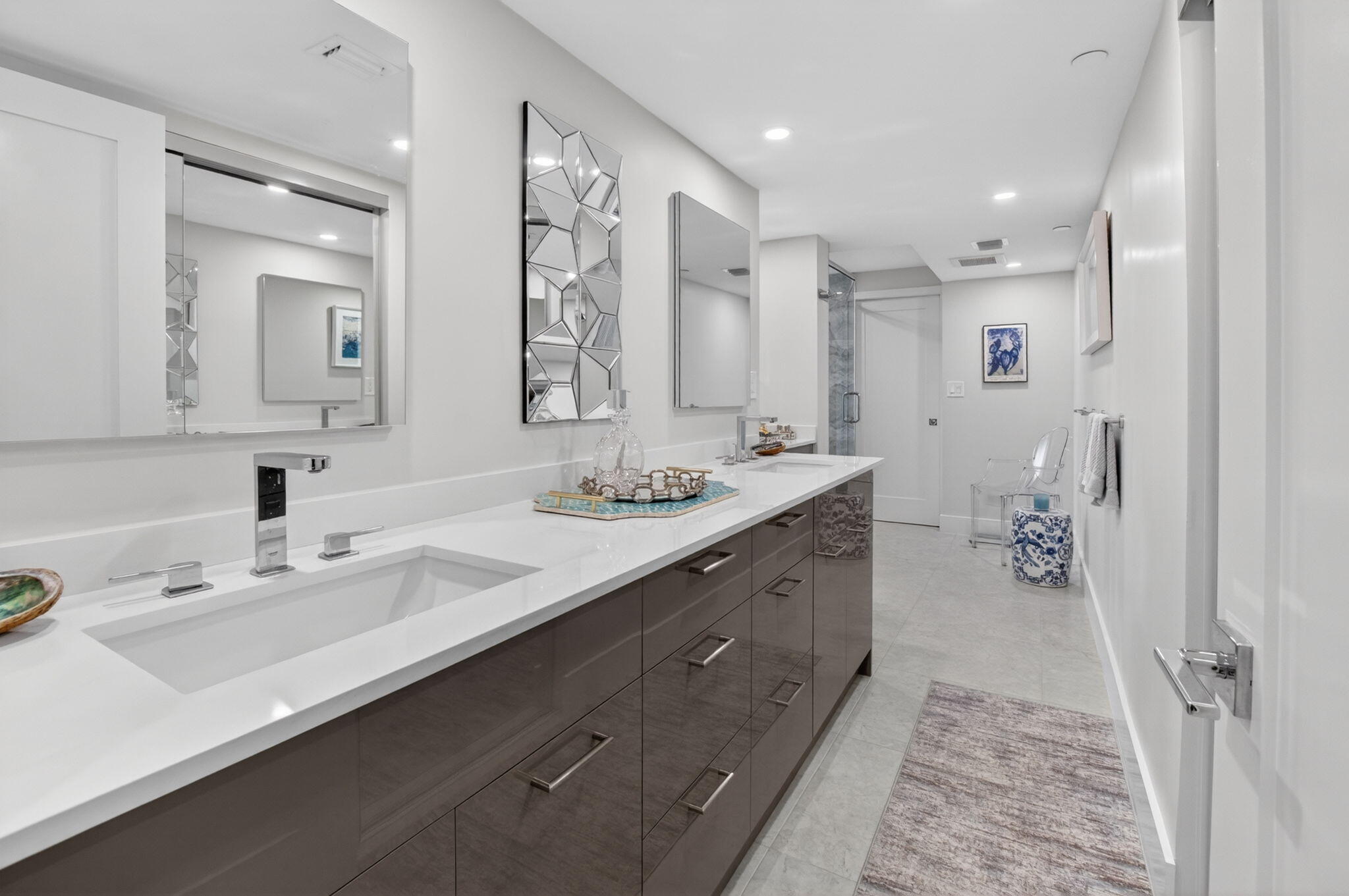 7768 Lakeside #551, Boca Raton FL 33434