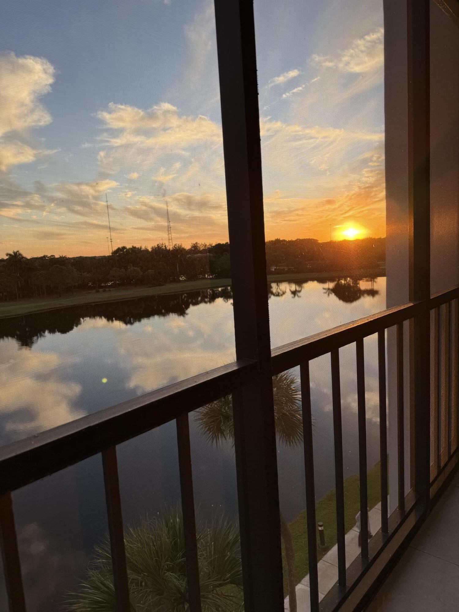 7768 Lakeside #551, Boca Raton FL 33434