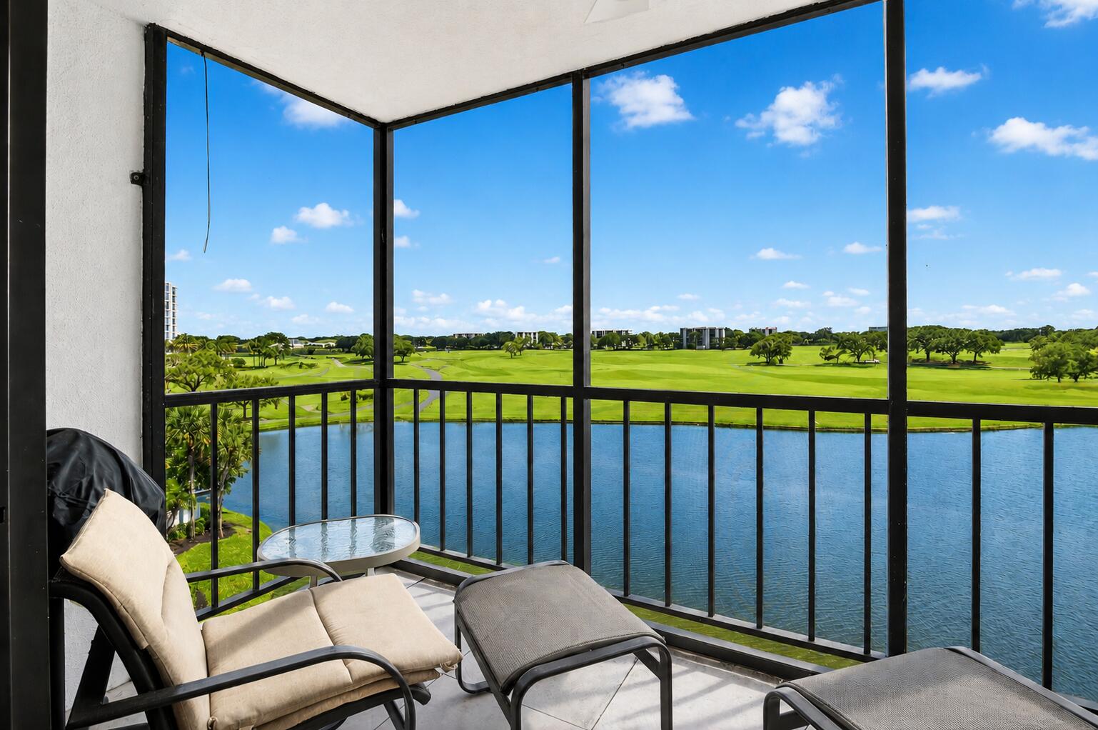 7768 Lakeside #551, Boca Raton FL 33434