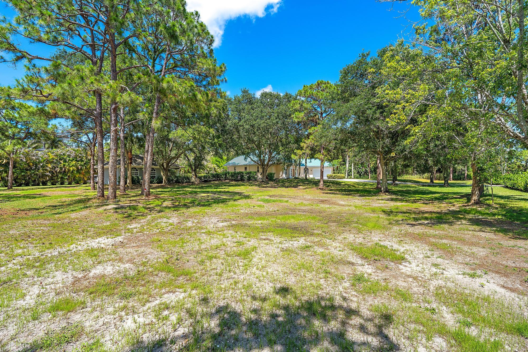 7087 N 155th Pl, Palm Beach Gardens FL 33418