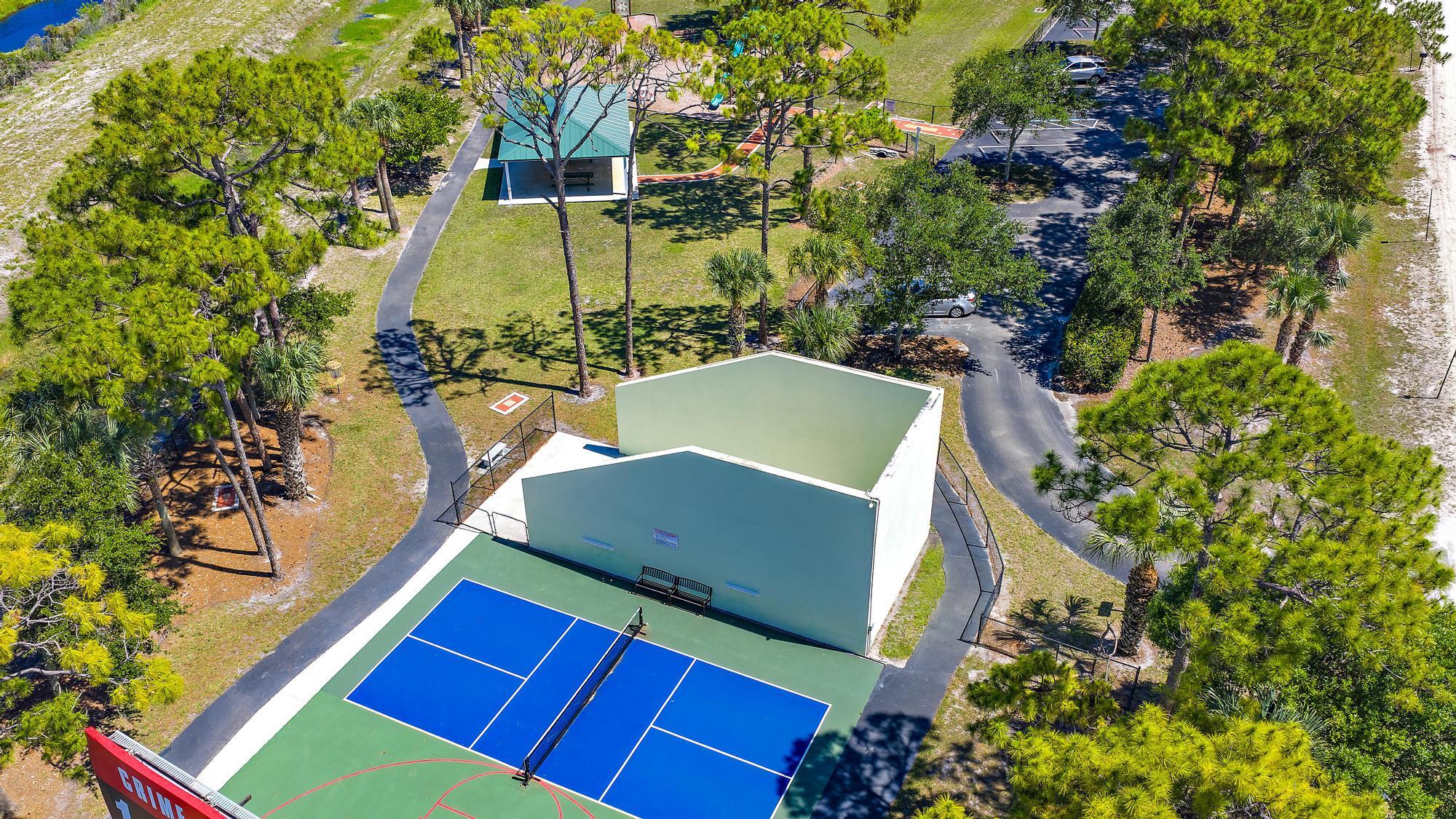7087 N 155th Pl, Palm Beach Gardens FL 33418
