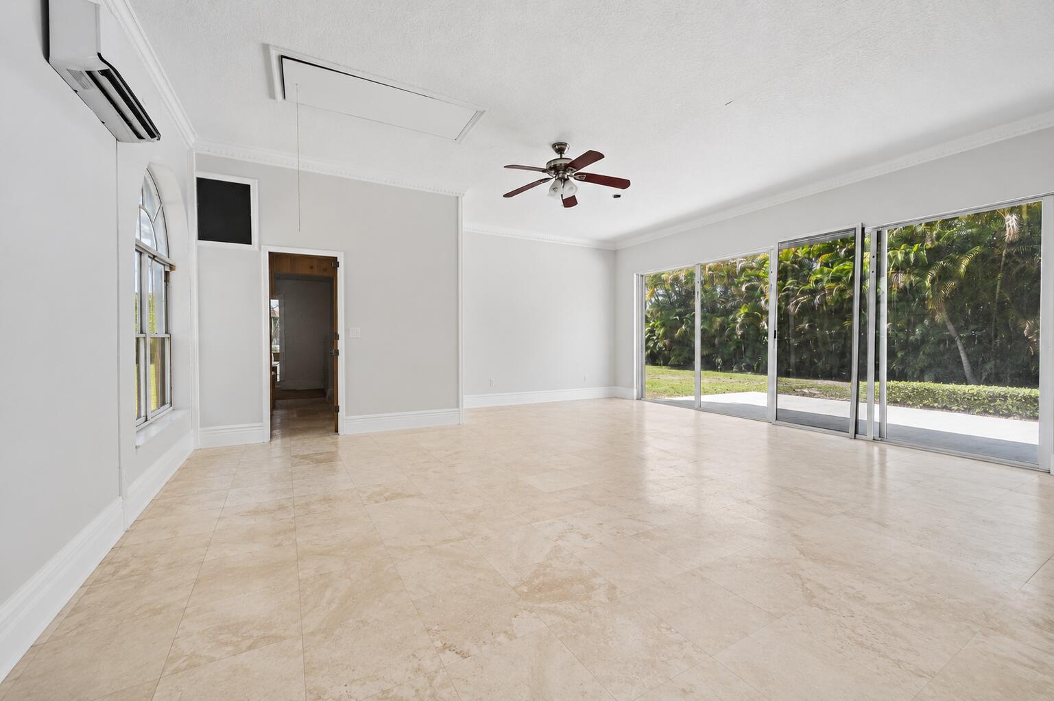 7087 N 155th Pl, Palm Beach Gardens FL 33418