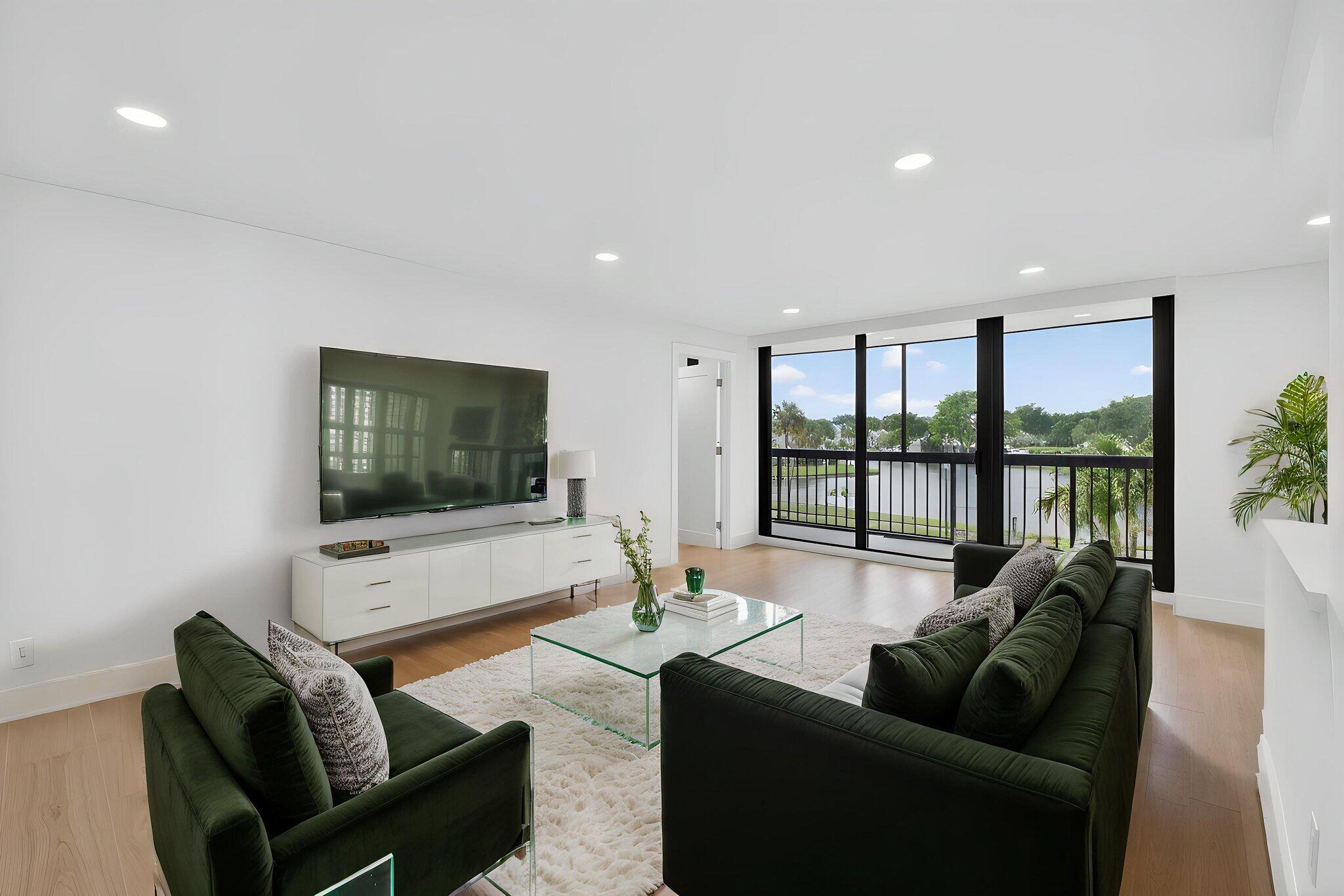 1732 Bridgewood, Boca Raton FL 33434