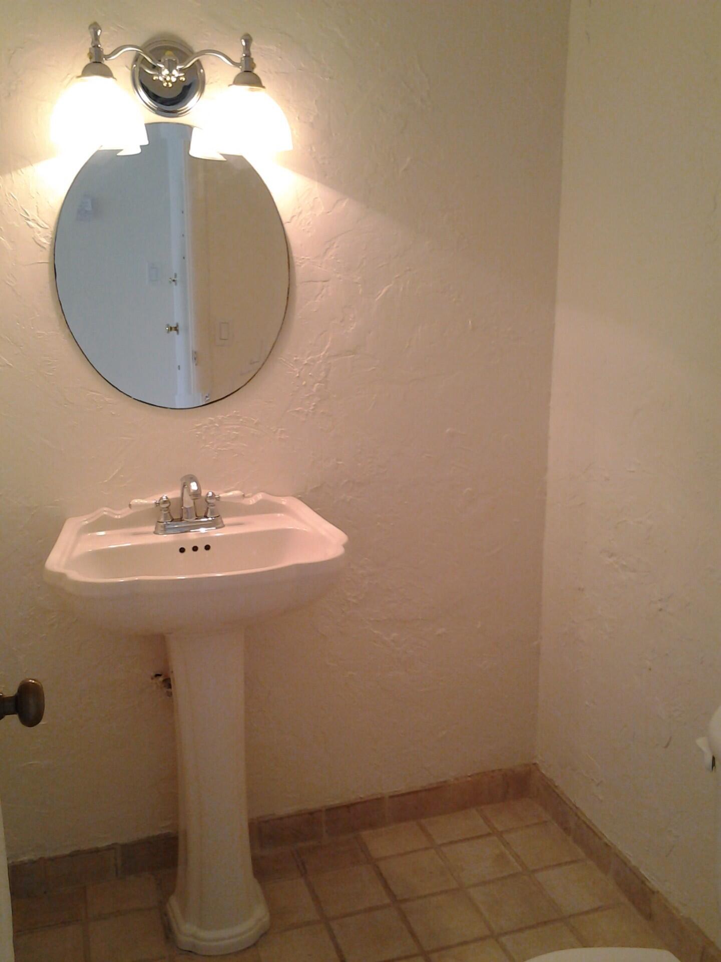 11930 N Bayshore #706, North Miami FL 33181