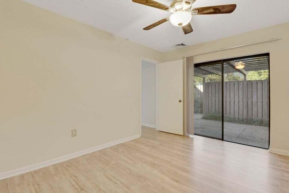 1304 13th, Palm Beach Gardens FL 33418