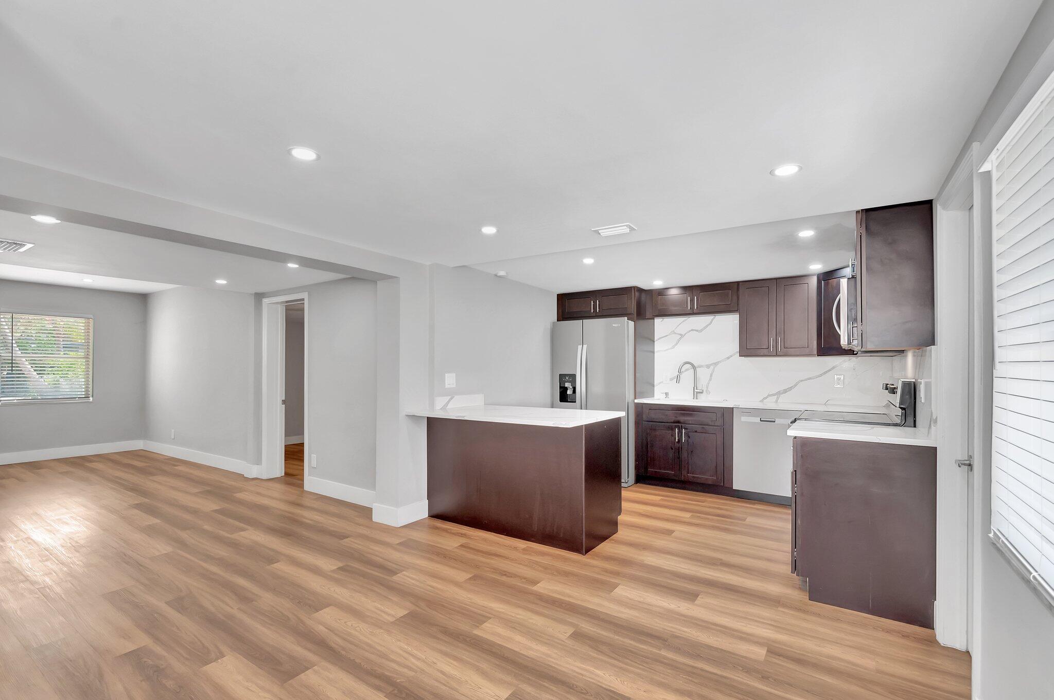 125 E Hart, Lantana FL 33462