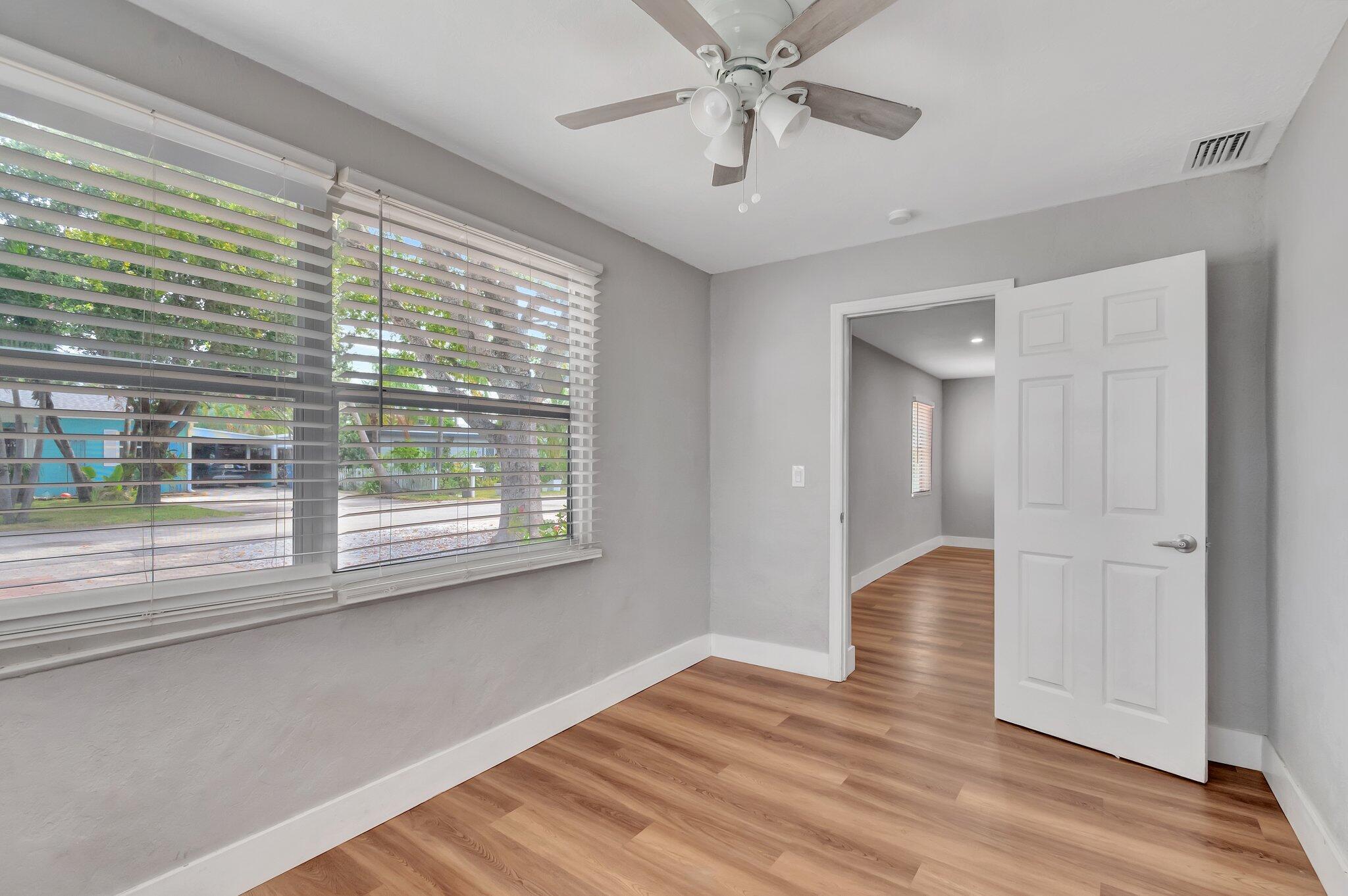 125 E Hart, Lantana FL 33462