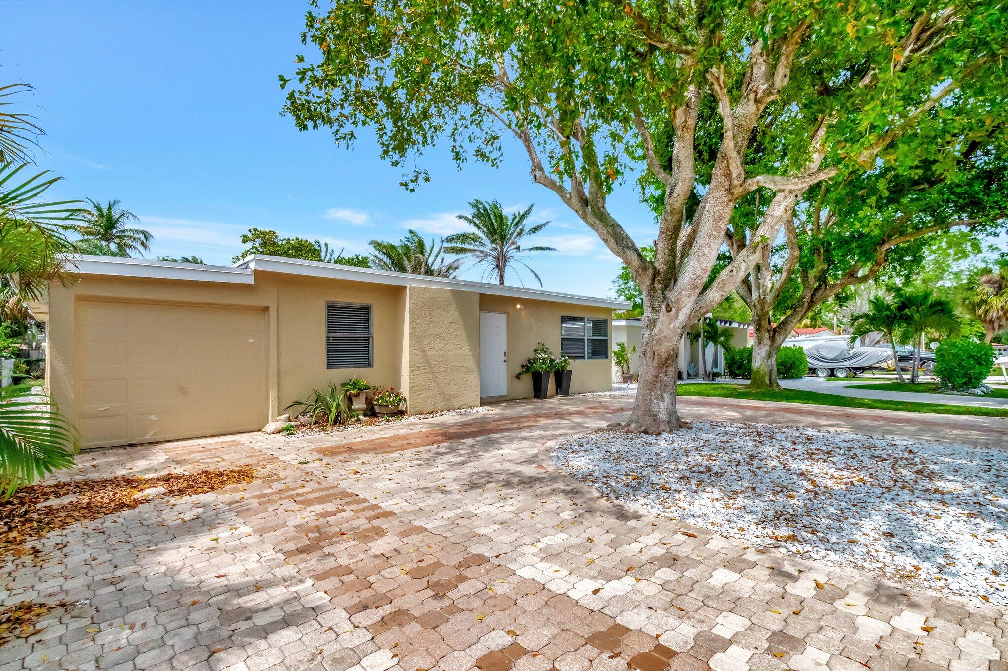 125 E Hart, Lantana FL 33462