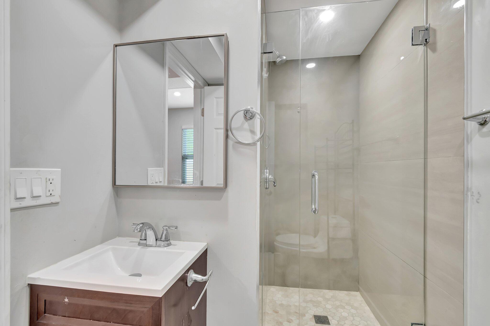 125 E Hart, Lantana FL 33462