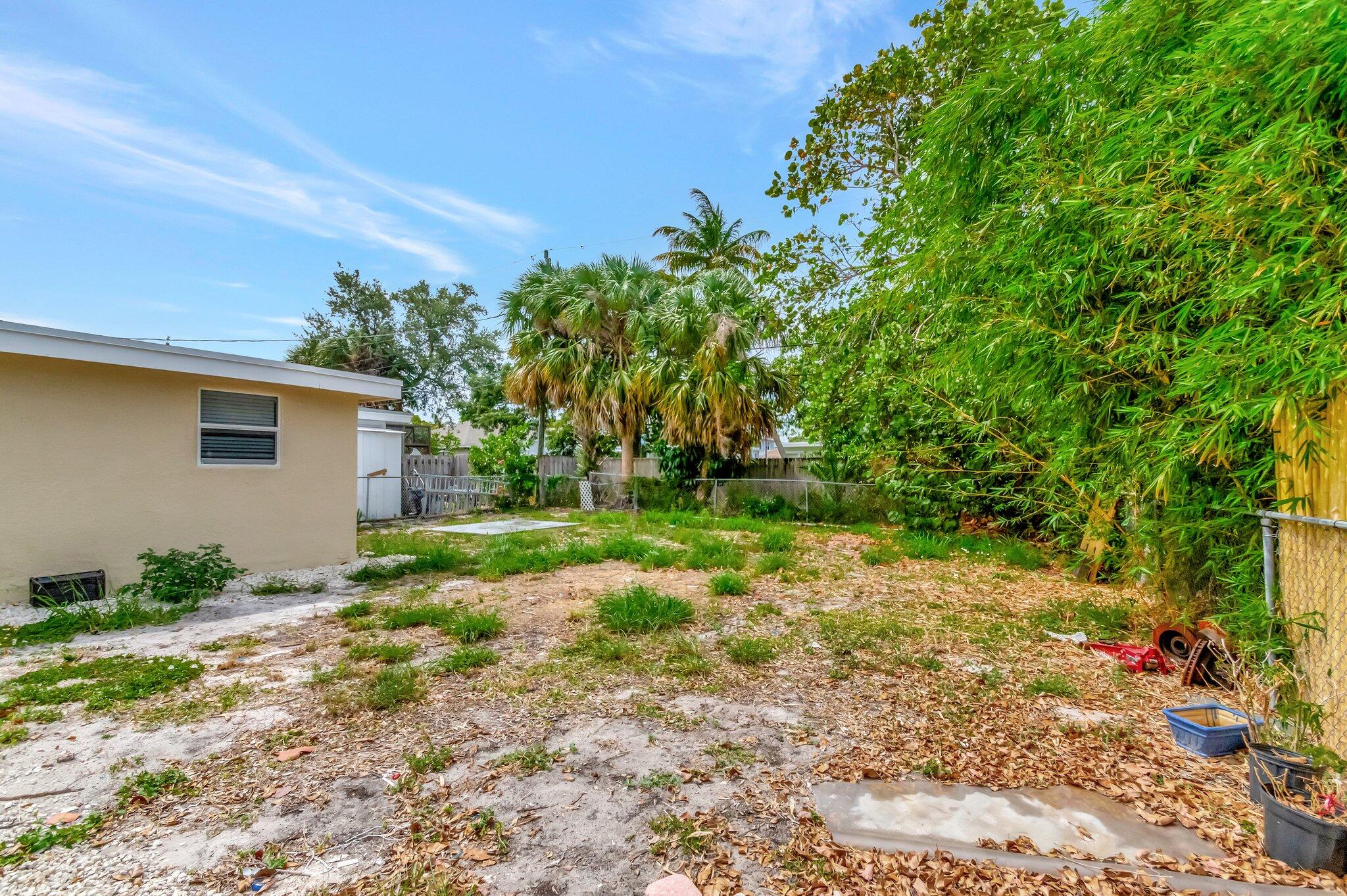 125 E Hart, Lantana FL 33462