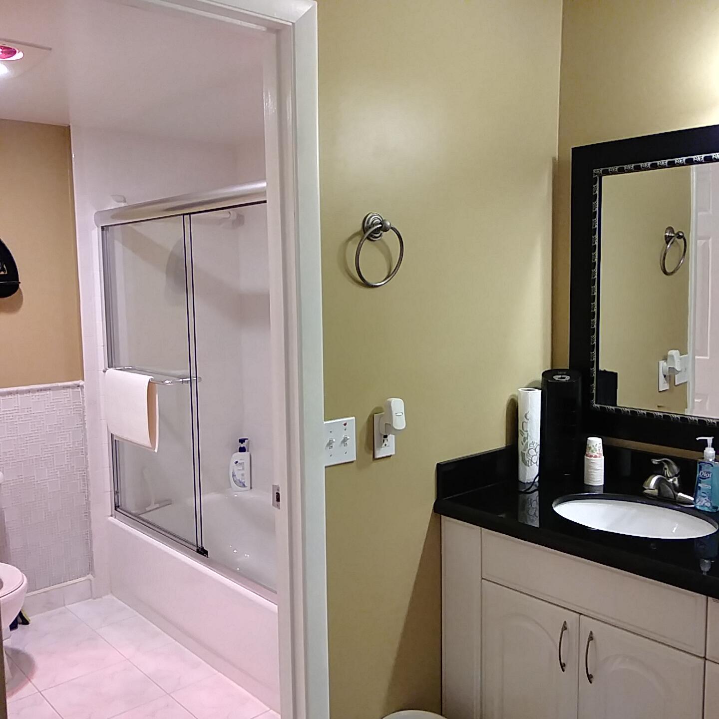 8045 Eastlake #1-g, Boca Raton FL 33433