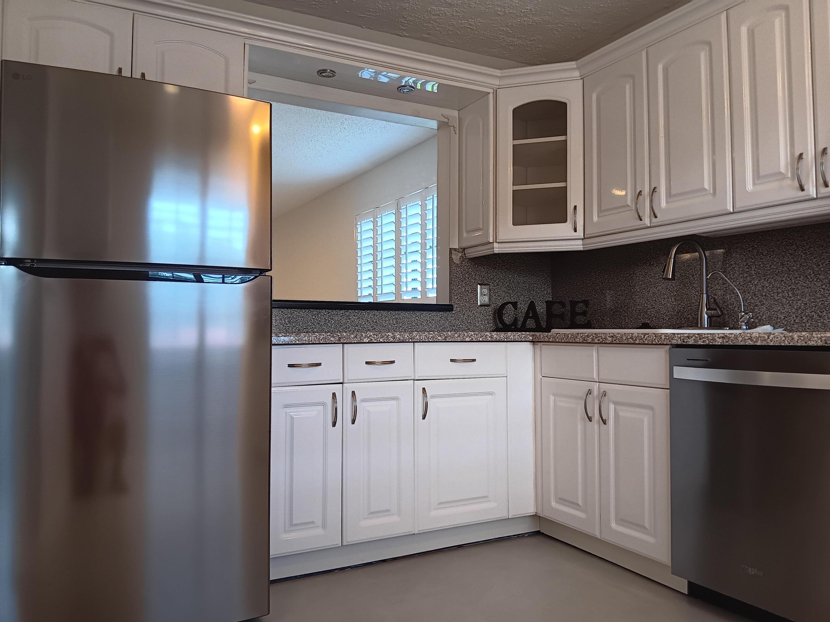 8045 Eastlake #1-g, Boca Raton FL 33433