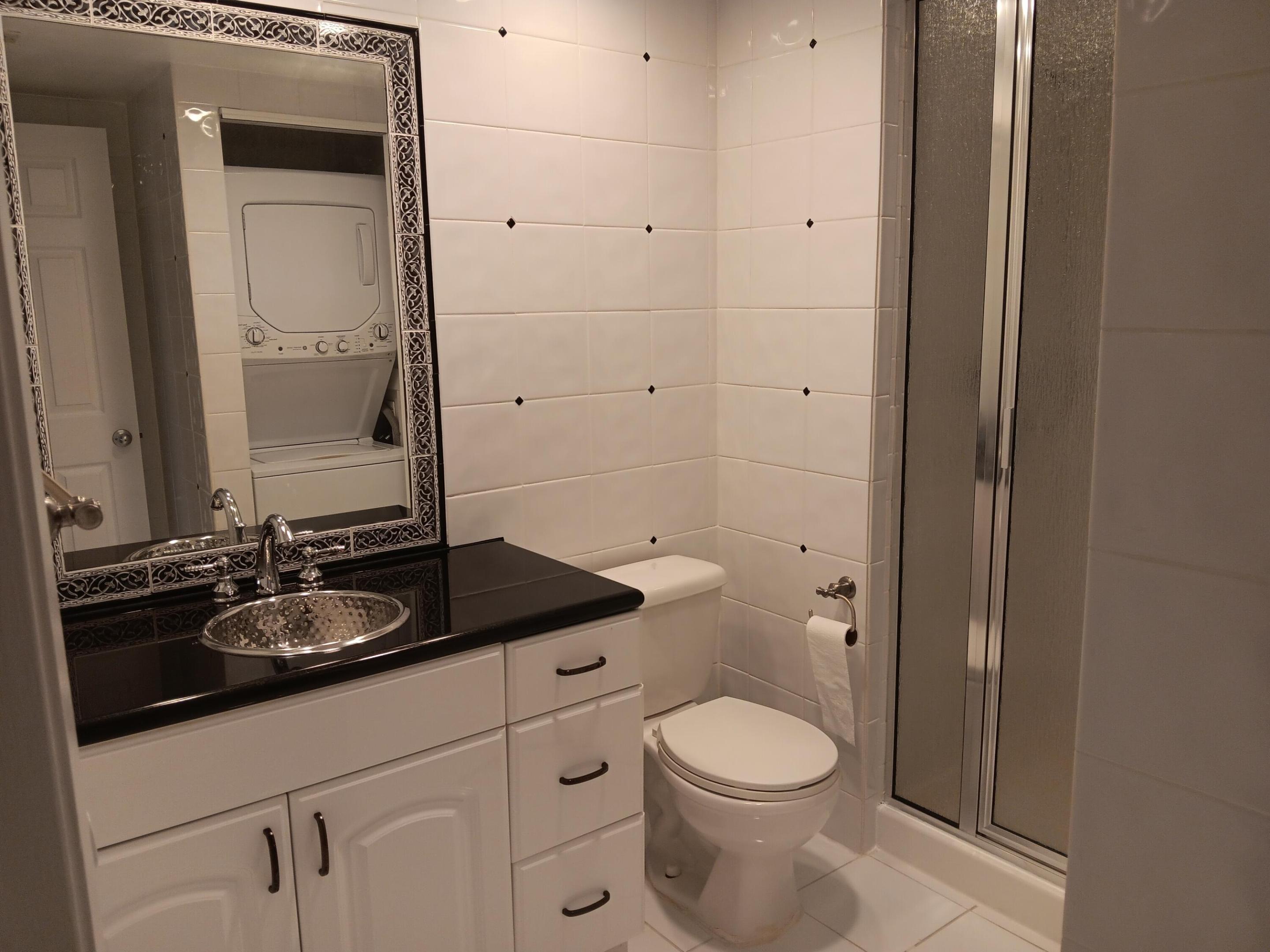8045 Eastlake #1-g, Boca Raton FL 33433