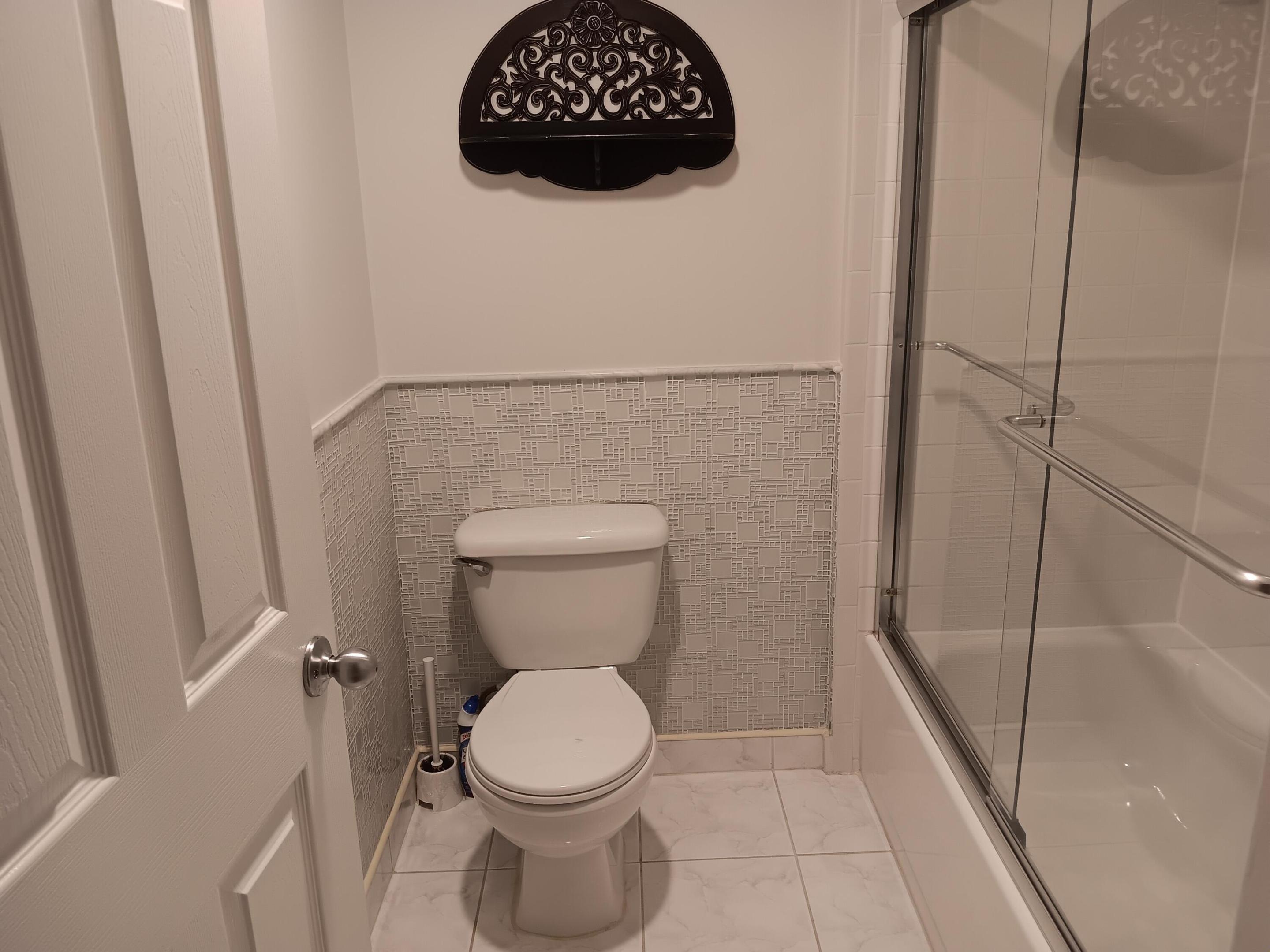 8045 Eastlake #1-g, Boca Raton FL 33433