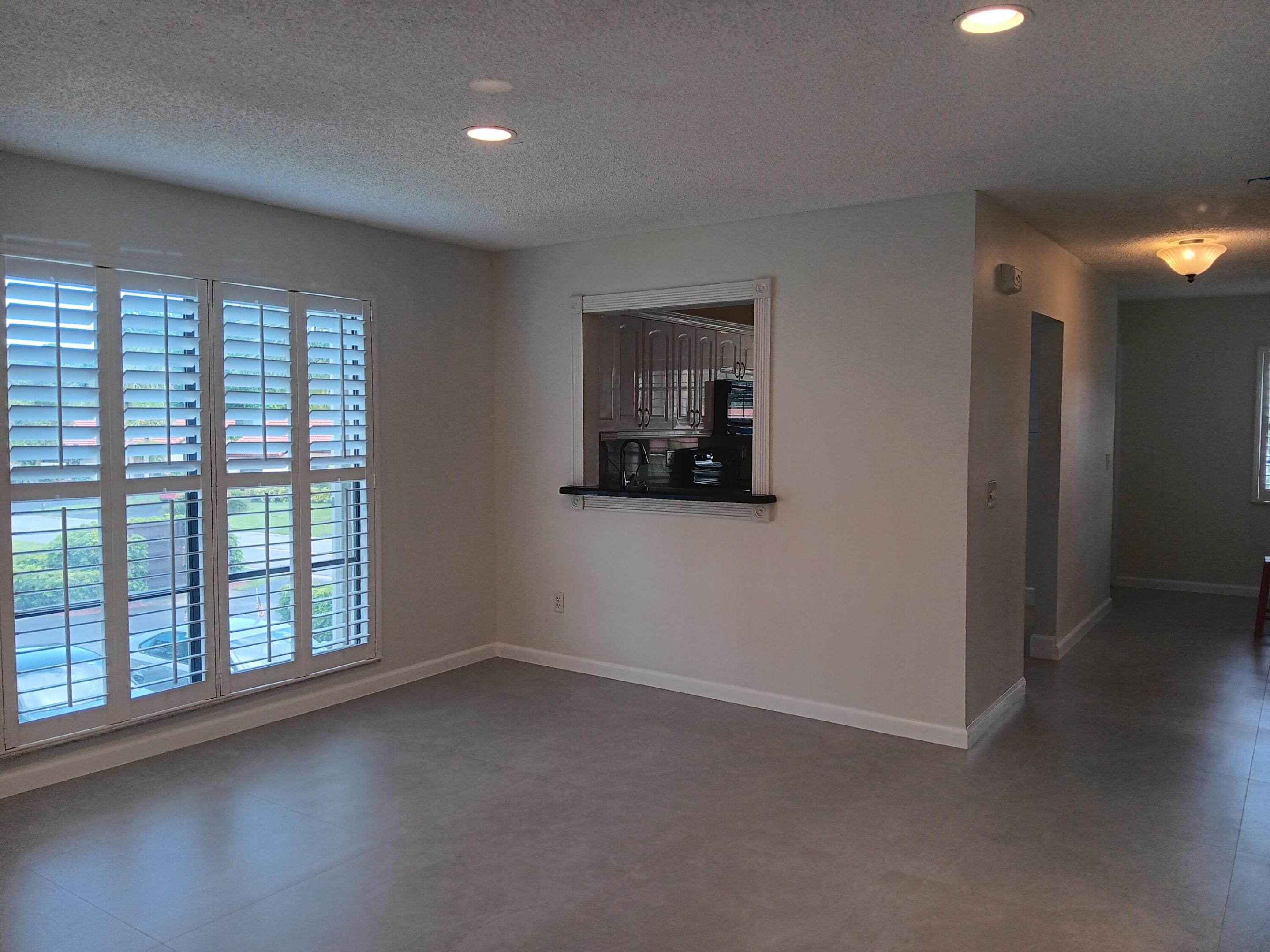 8045 Eastlake #1-g, Boca Raton FL 33433