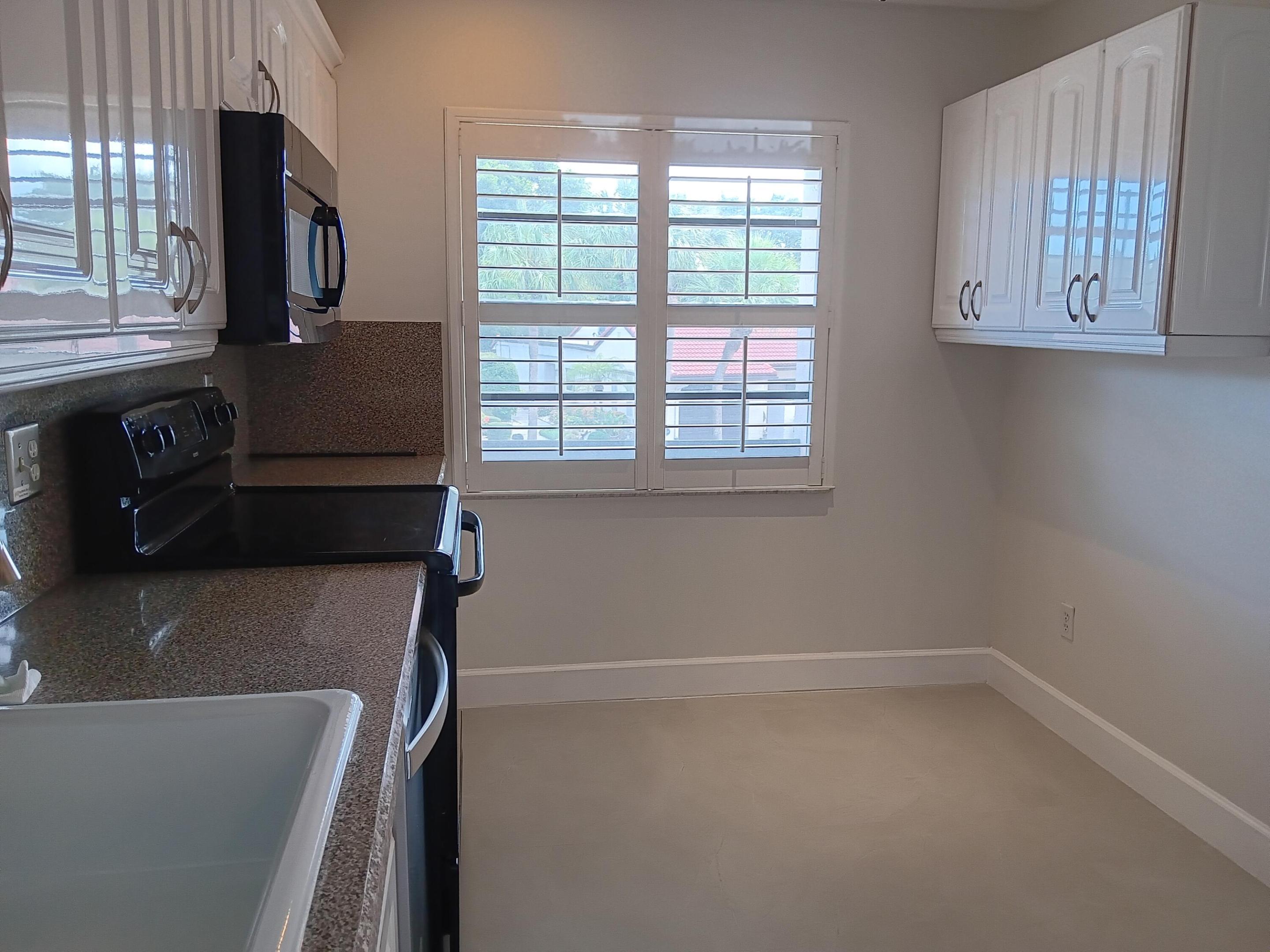 8045 Eastlake #1-g, Boca Raton FL 33433