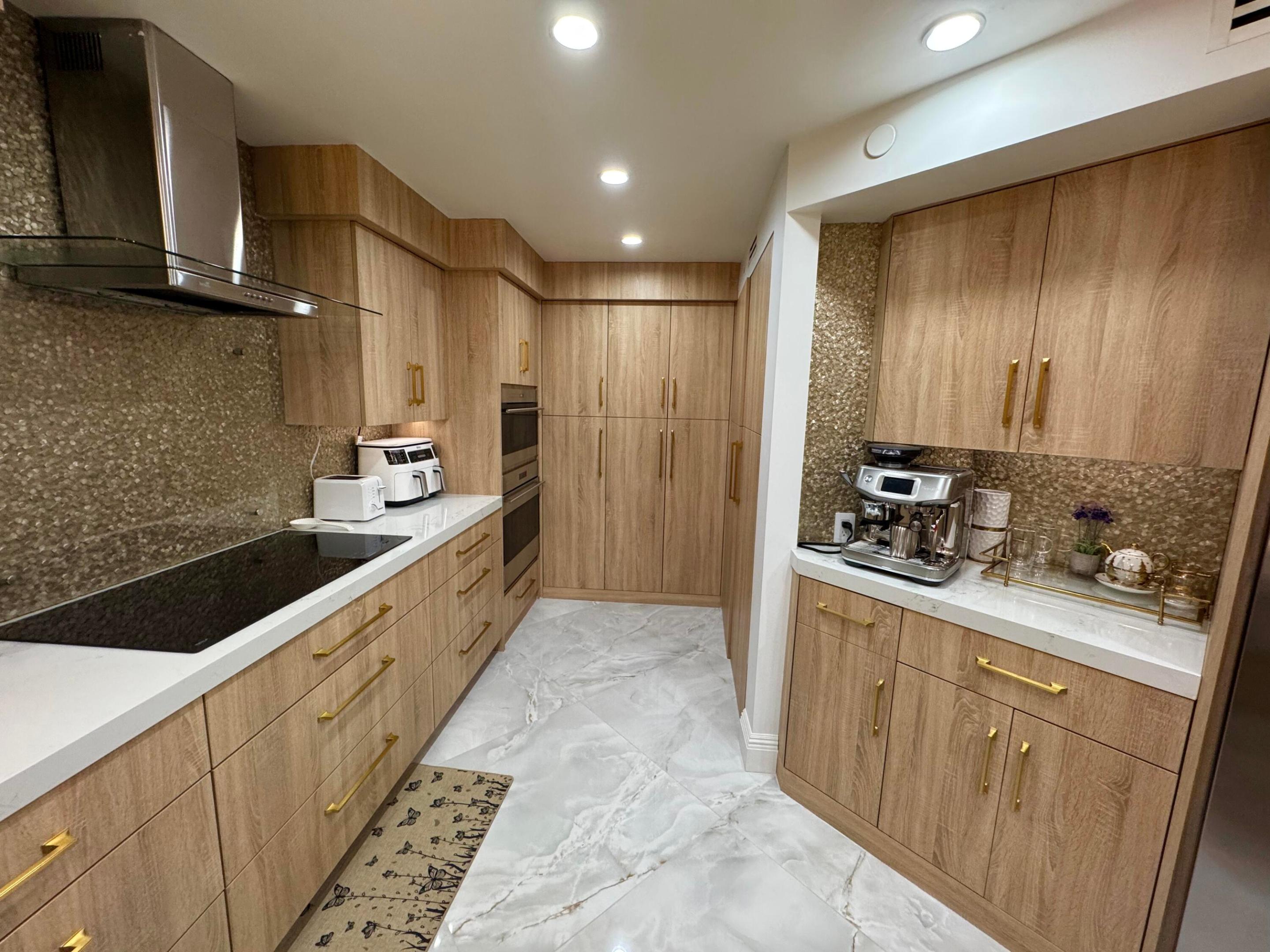 1155 Hillsboro Mile #607, Hillsboro Beach FL 33062