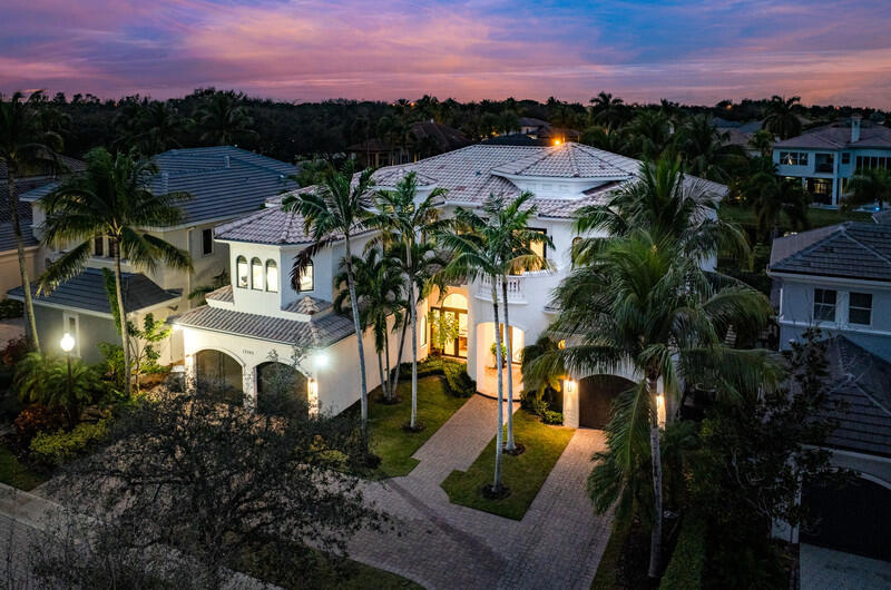 17545 Middlebrook, Boca Raton FL 33496