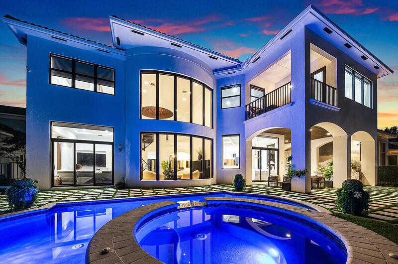 17545 Middlebrook, Boca Raton FL 33496