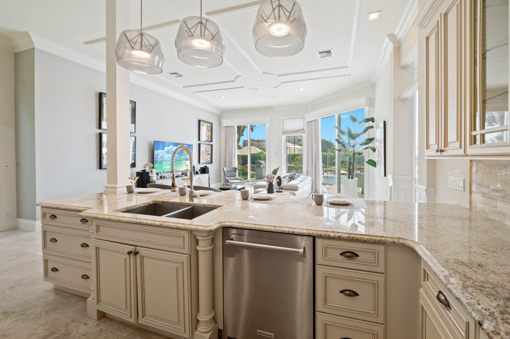 81 S Island Dr, Ocean Ridge FL 33435
