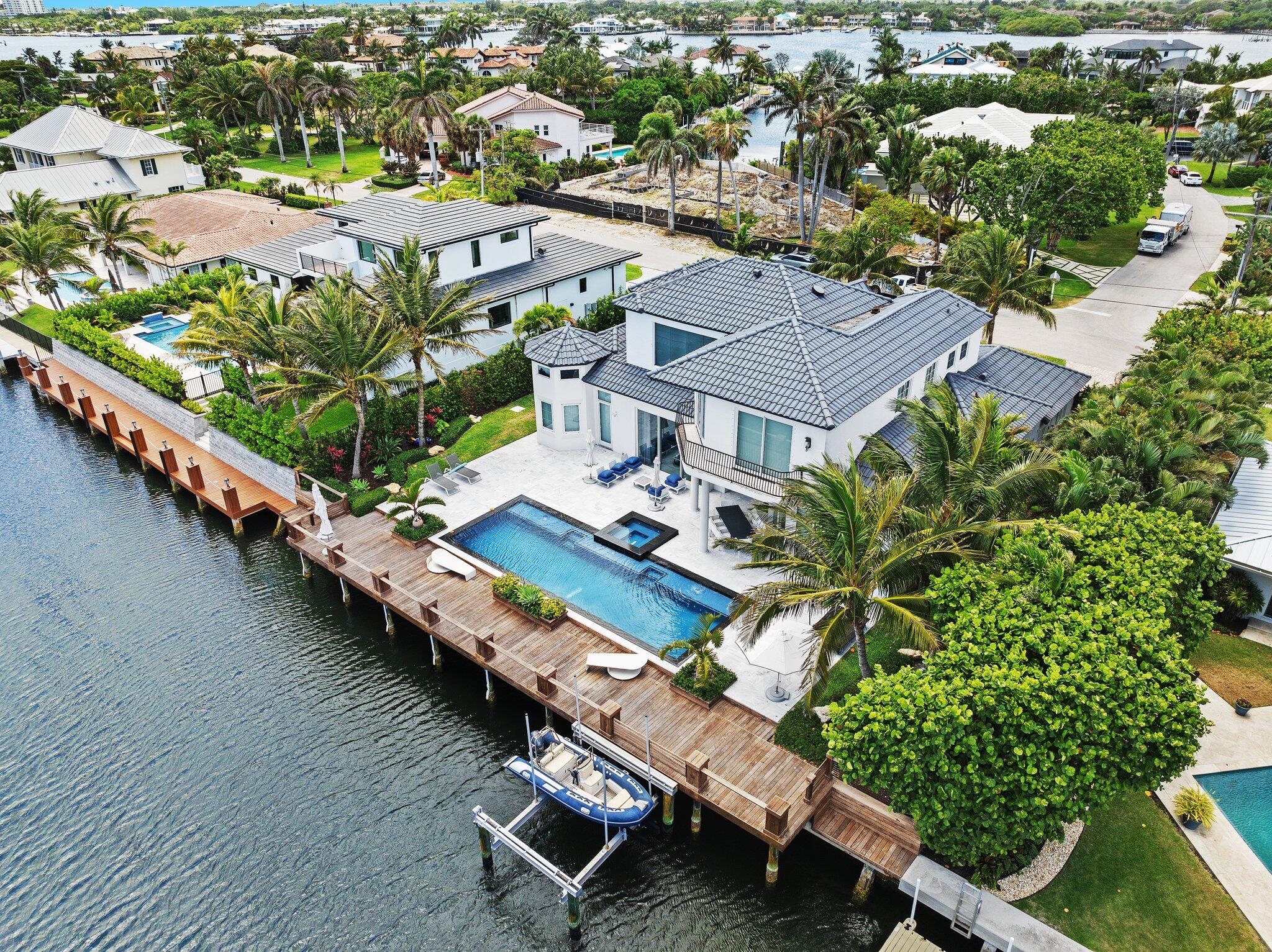 81 S Island Dr, Ocean Ridge FL 33435