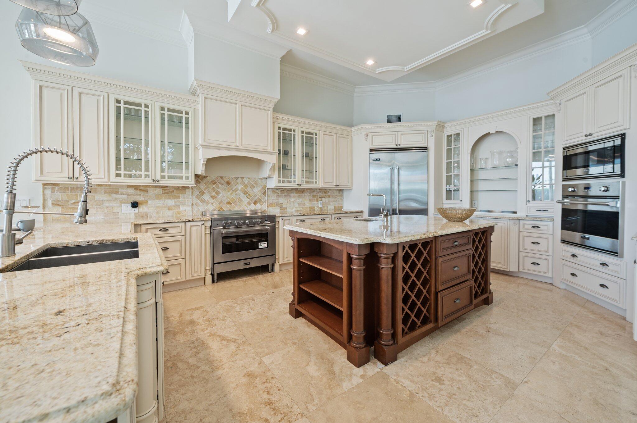 81 S Island Dr, Ocean Ridge FL 33435