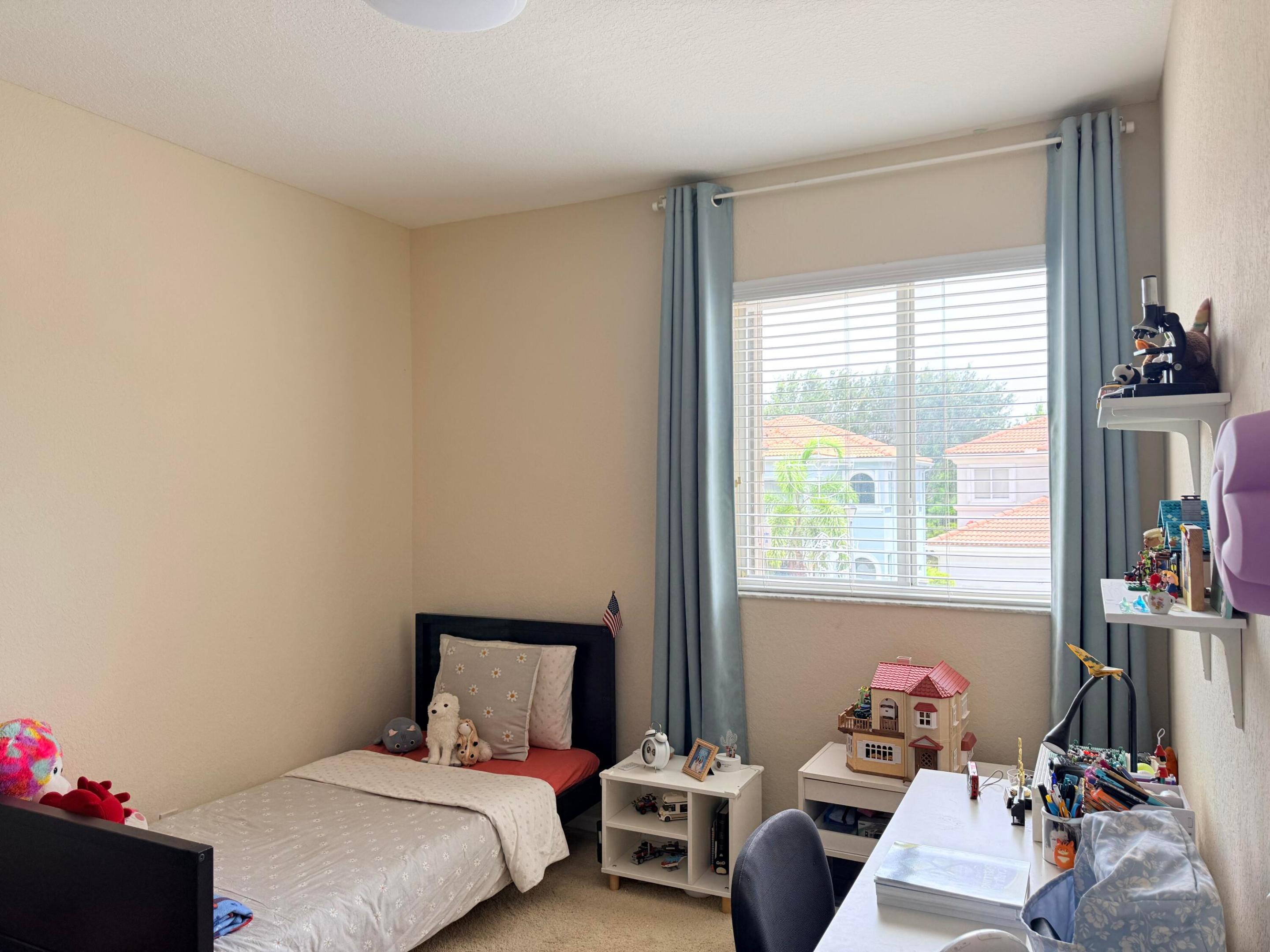 17 Country Lake, Boynton Beach FL 33436