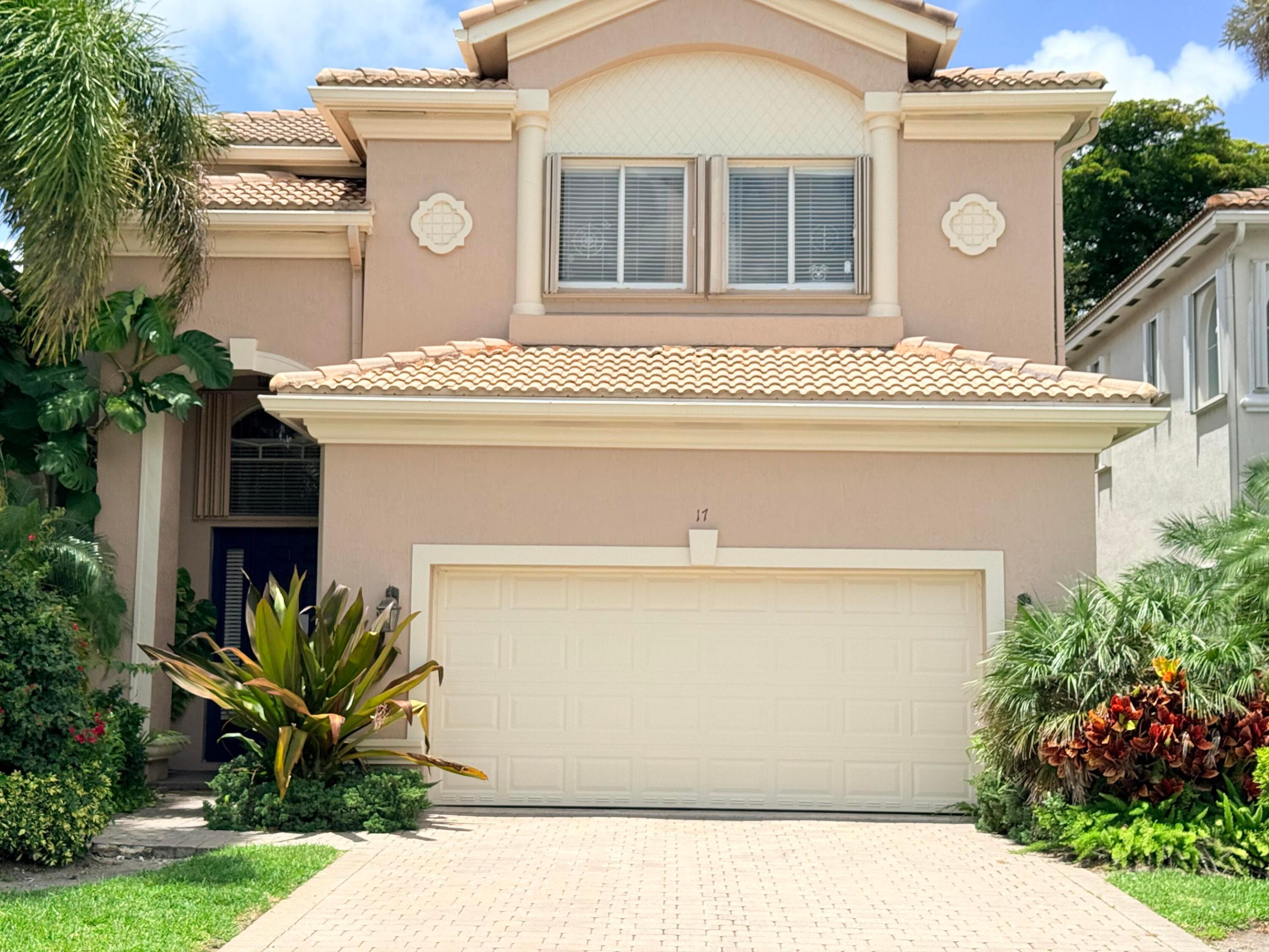 17 Country Lake, Boynton Beach FL 33436