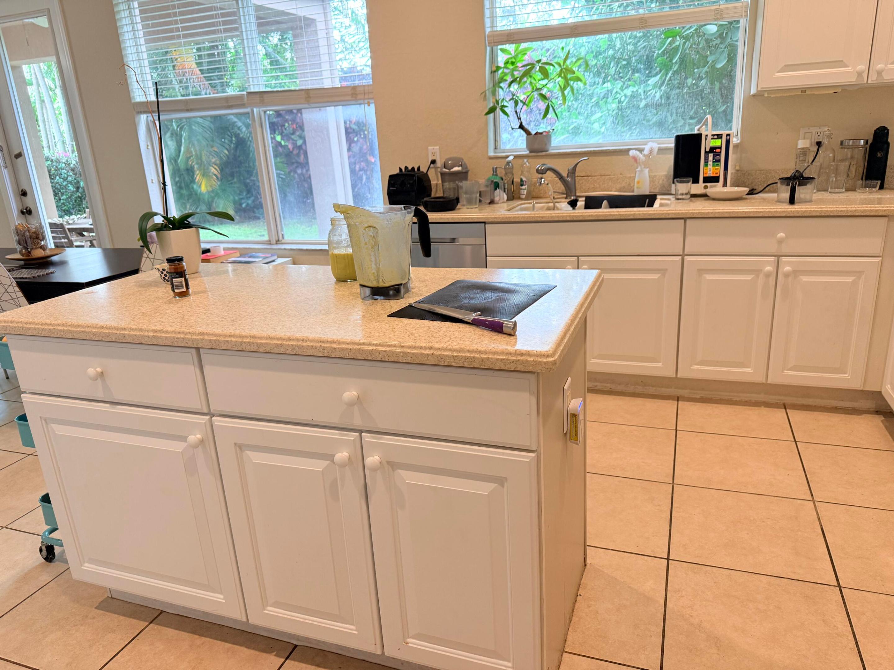 17 Country Lake, Boynton Beach FL 33436
