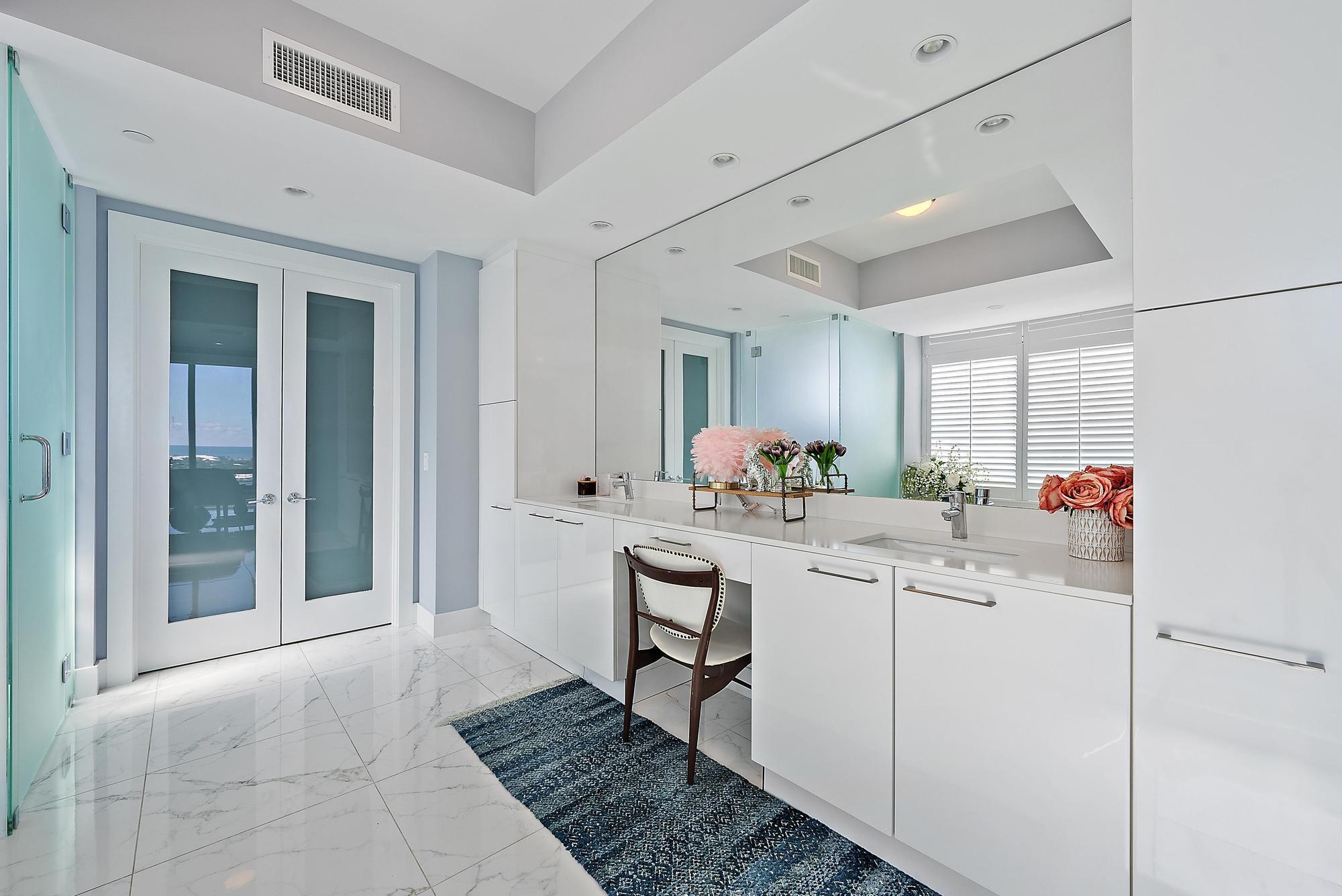 1 Water Club #1604, North Palm Beach FL 33408