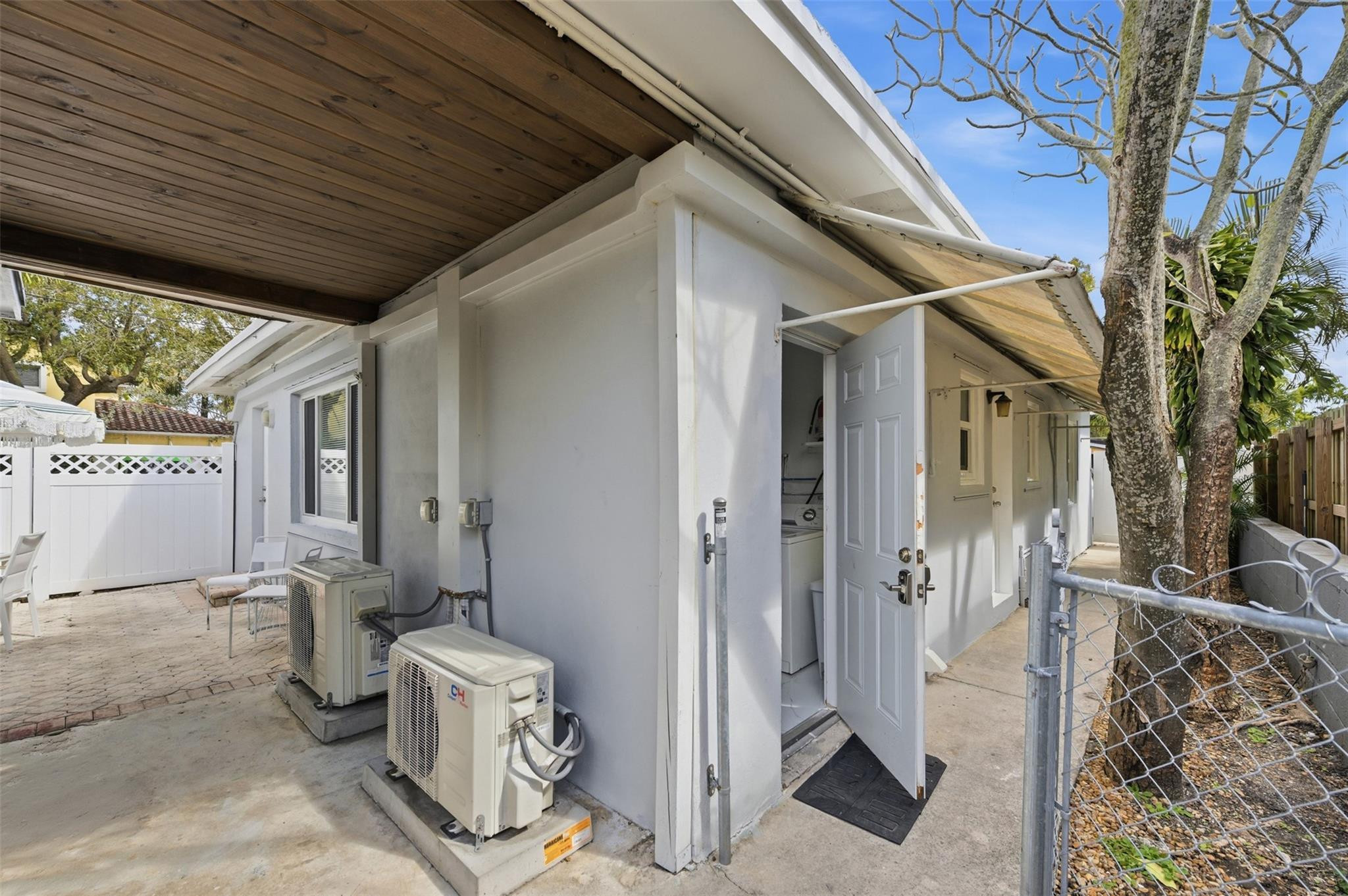 1614 NE 7th, Fort Lauderdale FL 33304