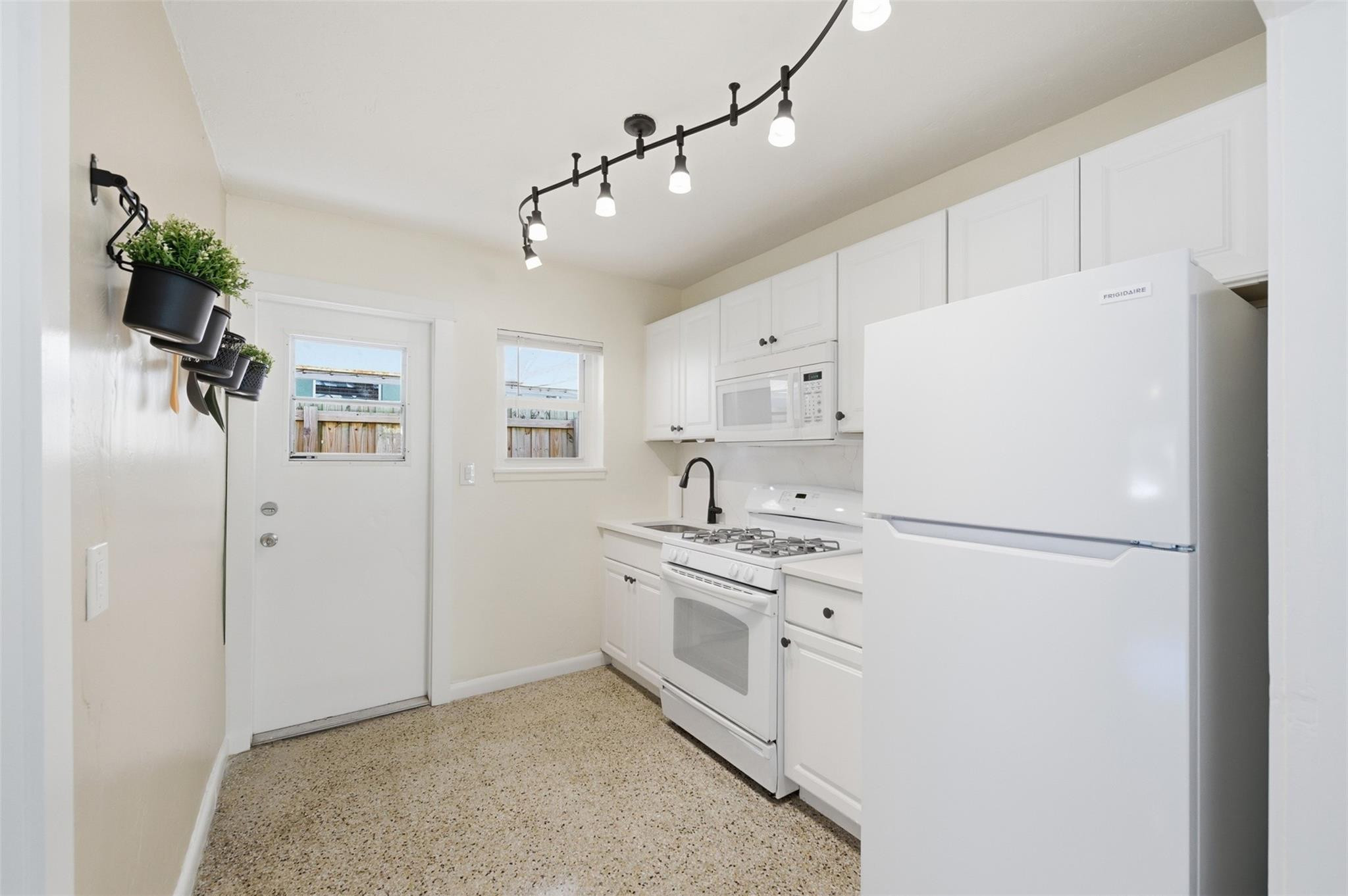 1614 NE 7th, Fort Lauderdale FL 33304