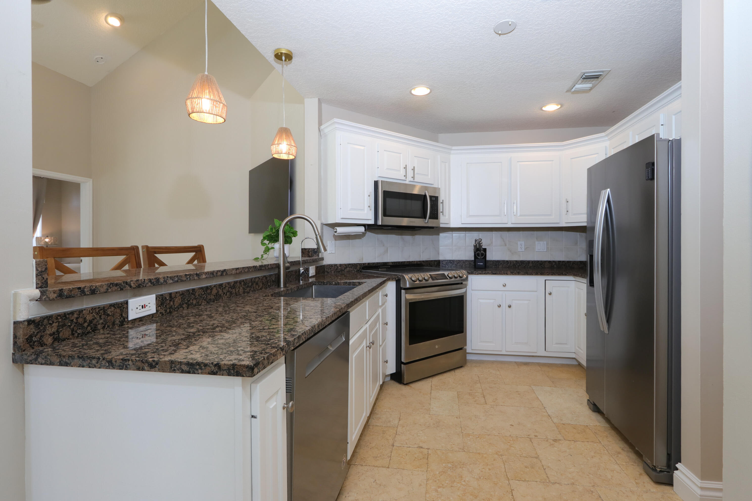400 Seaside, Juno Beach FL 33408