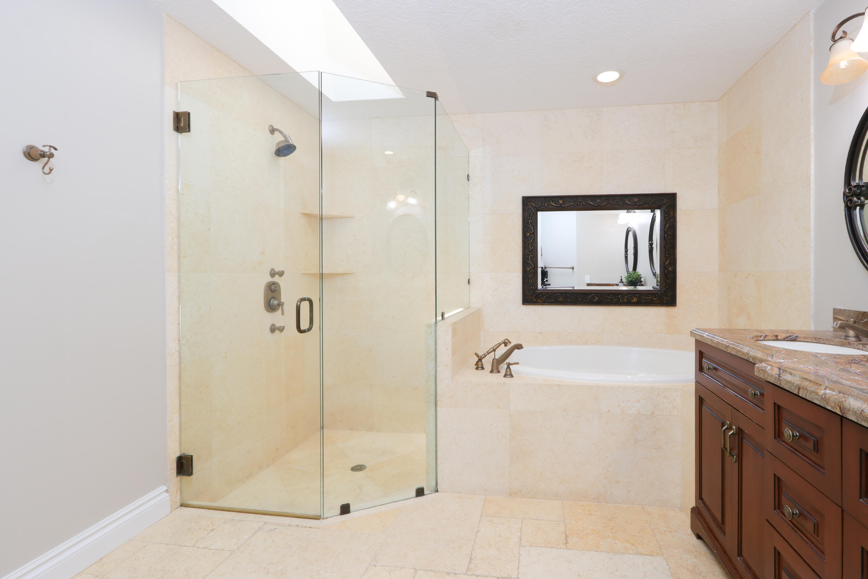 400 Seaside, Juno Beach FL 33408
