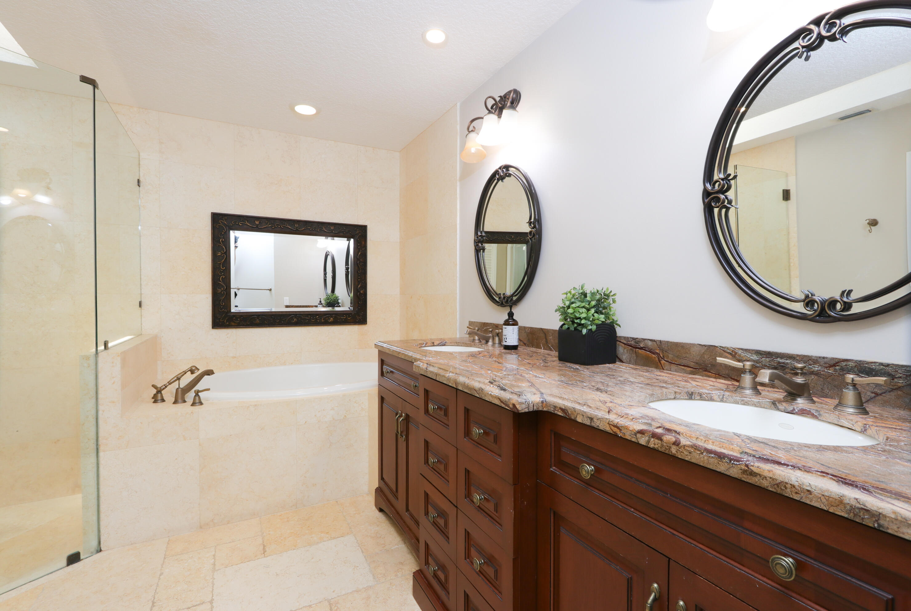 400 Seaside, Juno Beach FL 33408