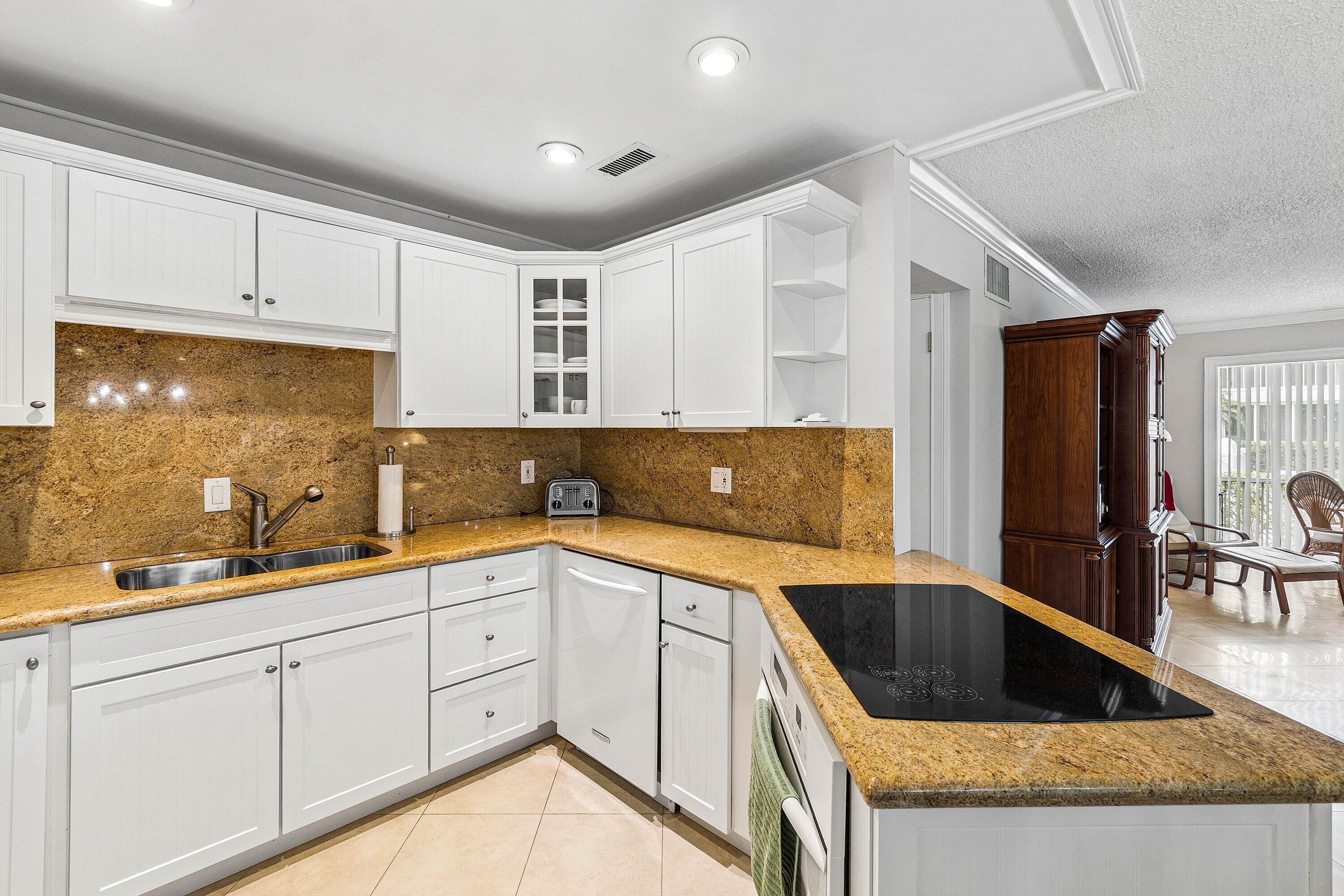 6417 Bay Club #2, Fort Lauderdale FL 33308
