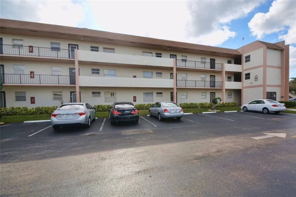 8310 Sands Point #104, Tamarac FL 33321
