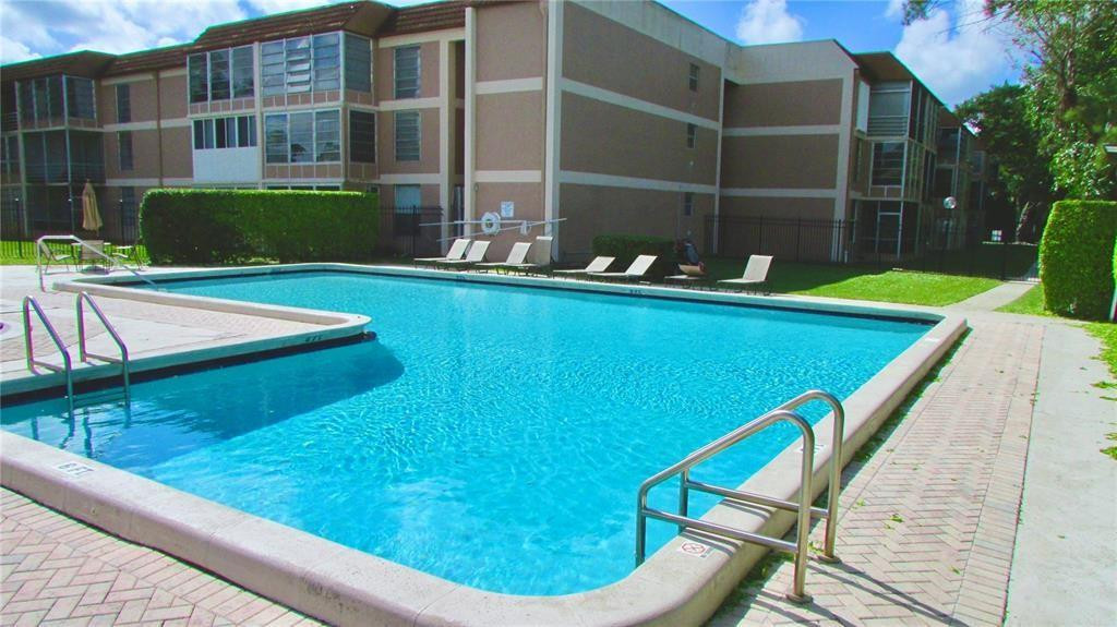 8310 Sands Point #104, Tamarac FL 33321