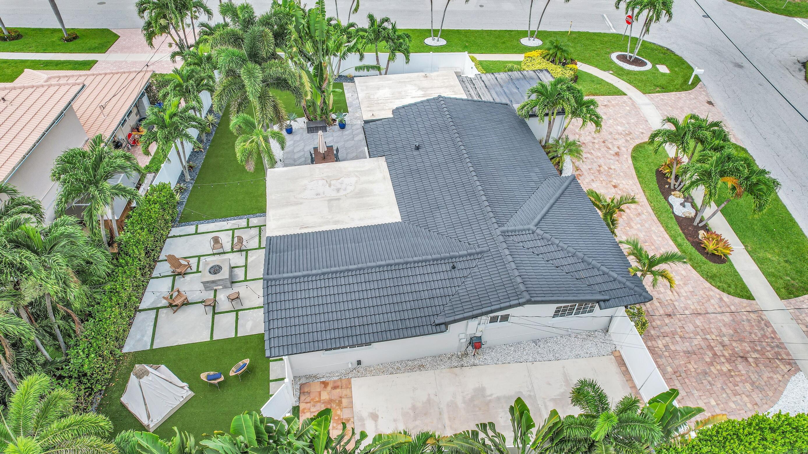 701 Appleby, Boca Raton FL 33487