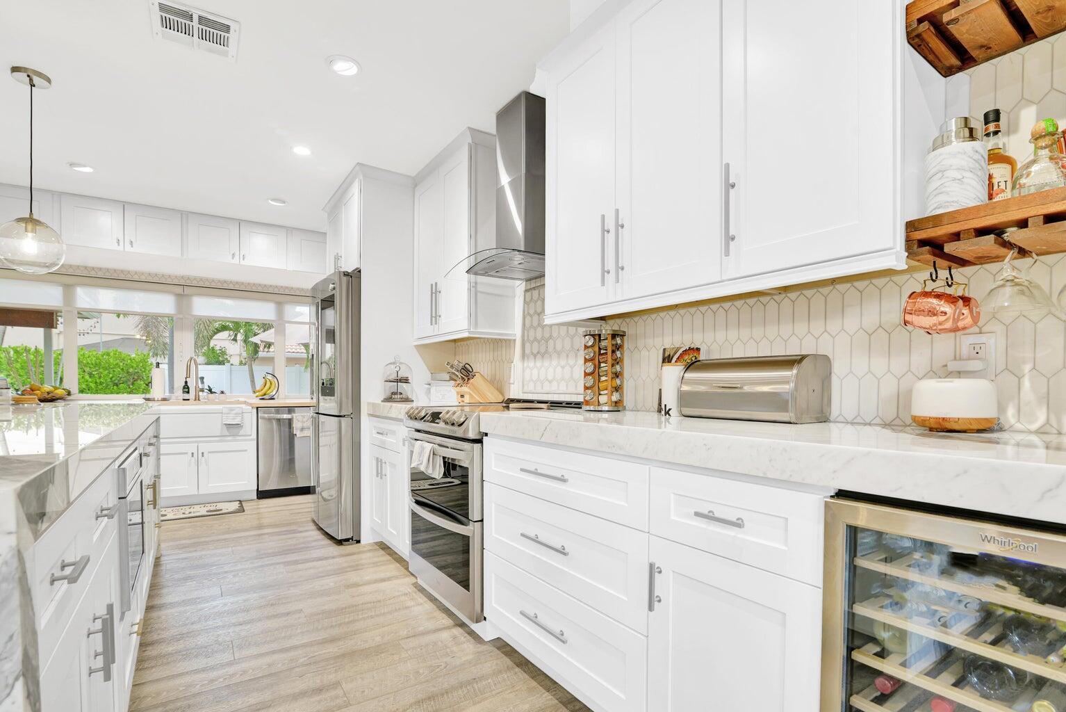 701 Appleby, Boca Raton FL 33487