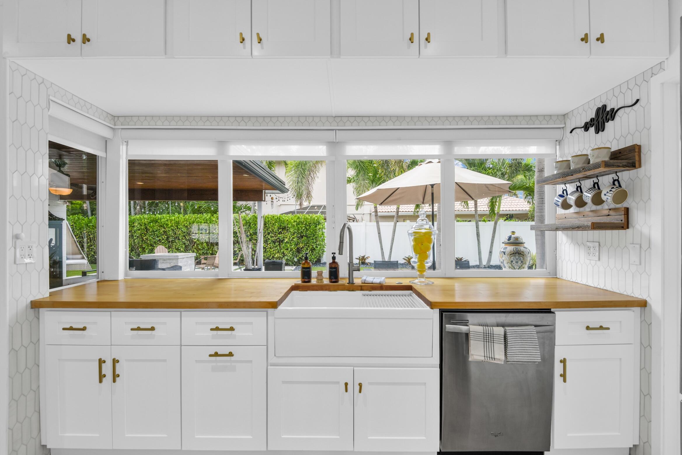 701 Appleby, Boca Raton FL 33487