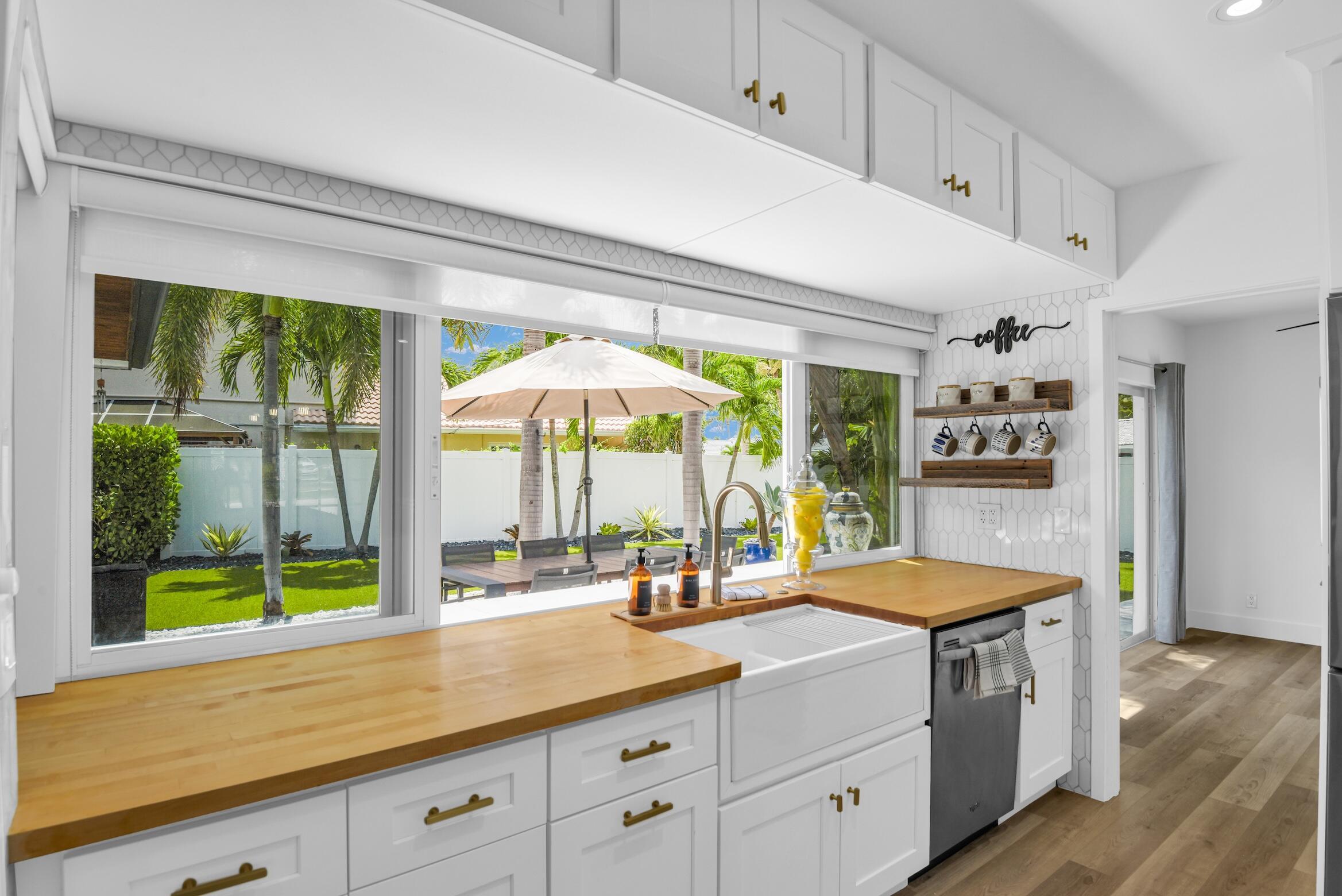 701 Appleby, Boca Raton FL 33487